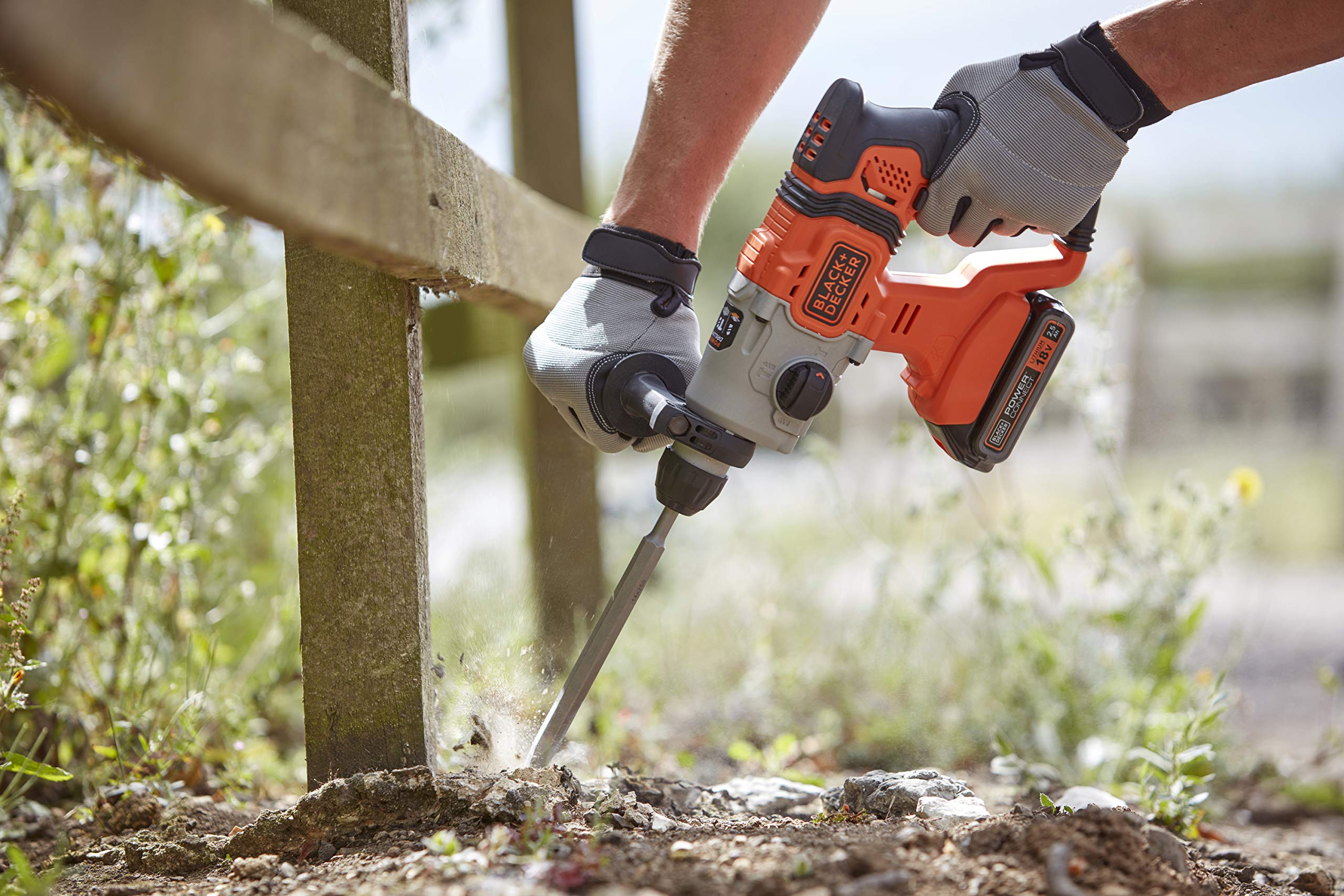 BLACK & DECKER Solidny Młotek sds-Plus 18v 3 modos 1,2j, velocidad 0-1.880 rpm, impactos 0-6.650 ipm. incluye 2 akumulators 2,5ah litio, ładowarka 1a, adapter do wiertło dla podróżujących 18v 13mm