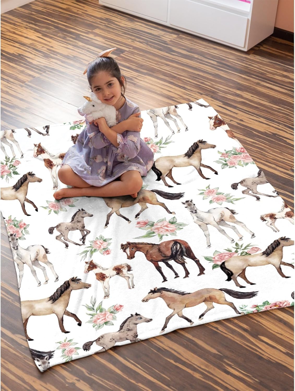 Horse Rose Blanket for Teen Flowers Throw Blanket Gifts for Girls Boys Soft Throws Blankets All Seasons 50×60 Inches for Bed Office