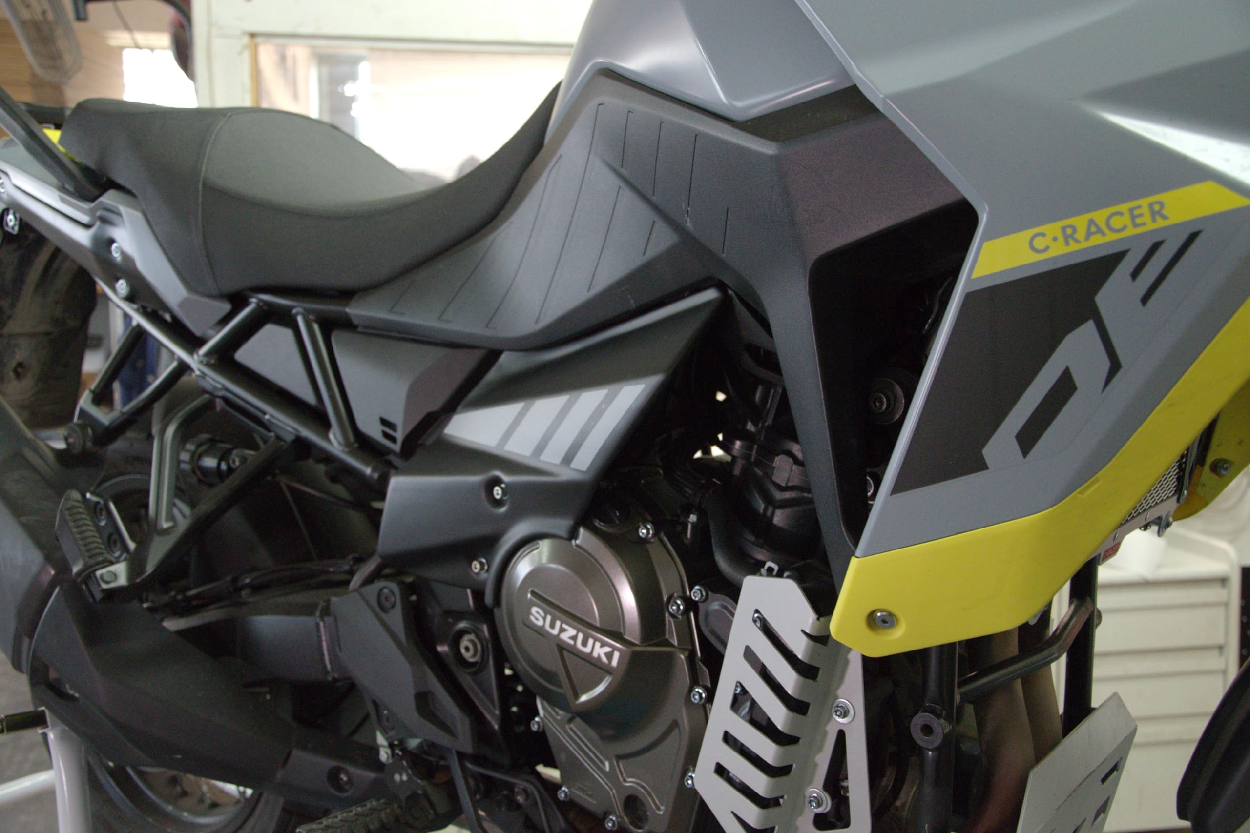 Coperture laterali per il flusso d'aria compatibili con Suzuki V-Strom 800 DE/SE/RE 2023-2026