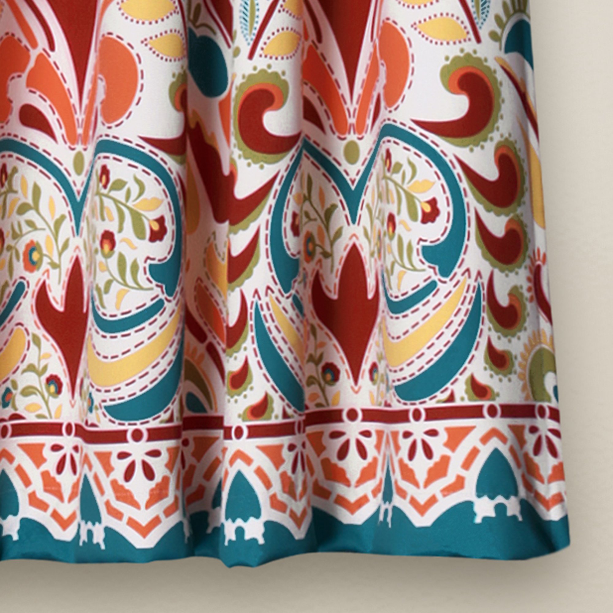 Amazon｜(ラッシュ・デコア)Lush Decor クララ 遮光窓用カーテン