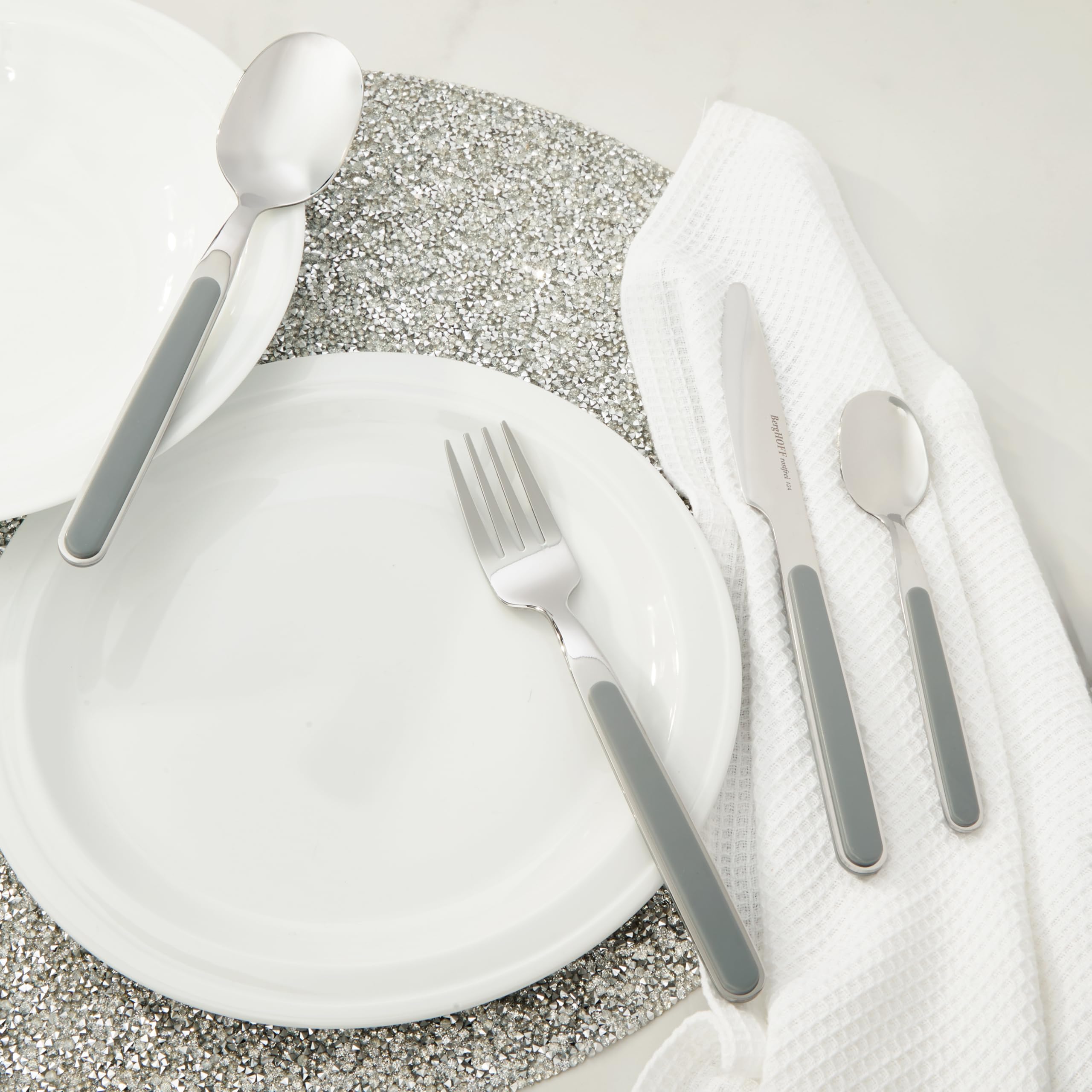 Berghoff Leo Balance - Juego de cubiertos de acero inoxidable de 24 piezas, diseño elegante con mango de cubierta de polipropileno brillante, Moonmist