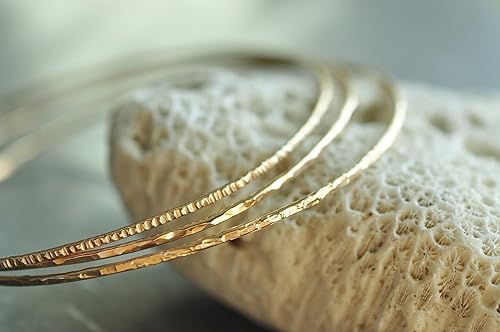 Miniatura 7 de 14k gold filled Bangles hammered slip on set of 3 textures, Mu-Yin Jewelry Handmade in USA (M)