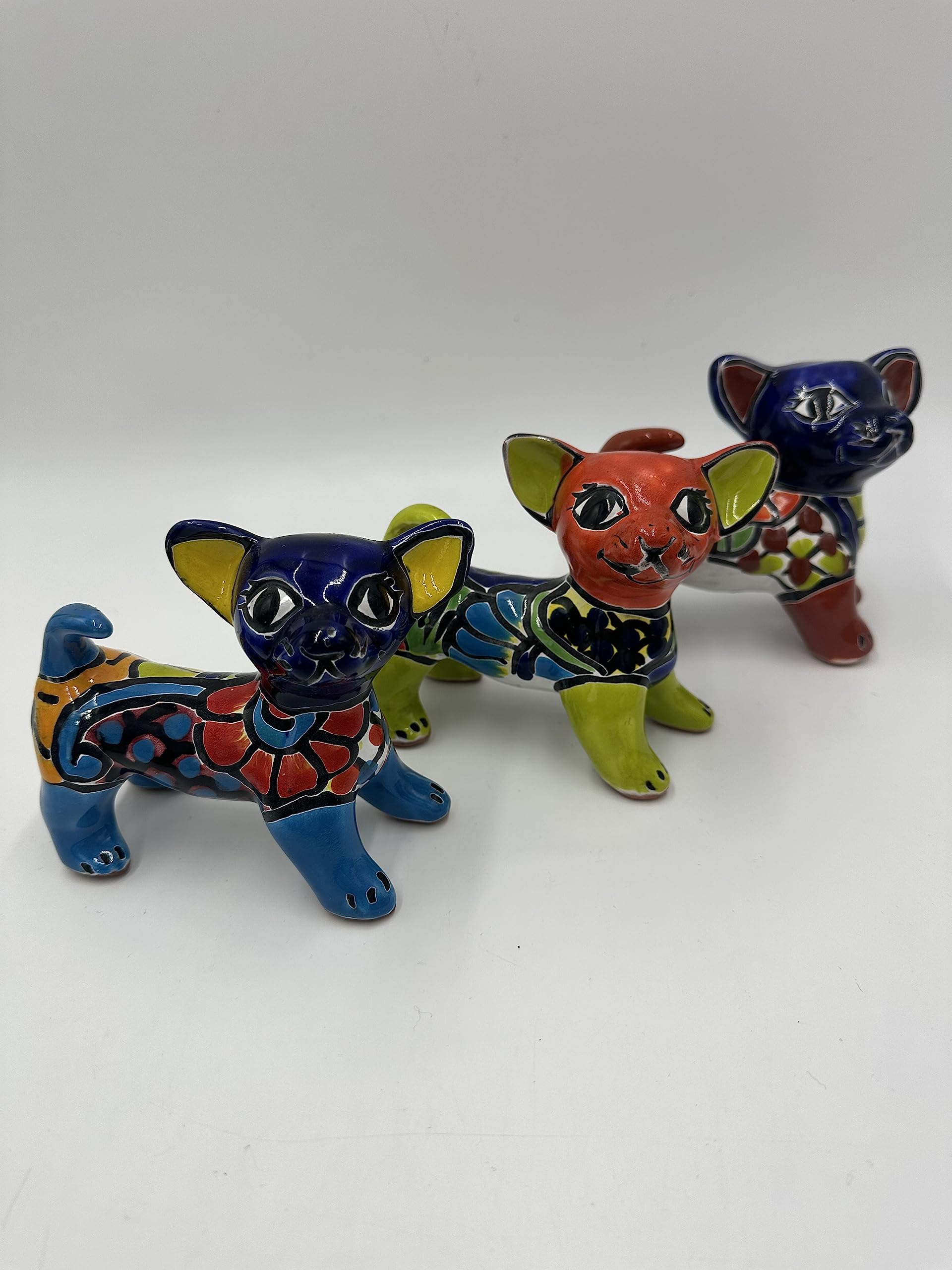 Amazon.com: Handmade Talavera Chihuahua Statue - Indoor/Outdoor