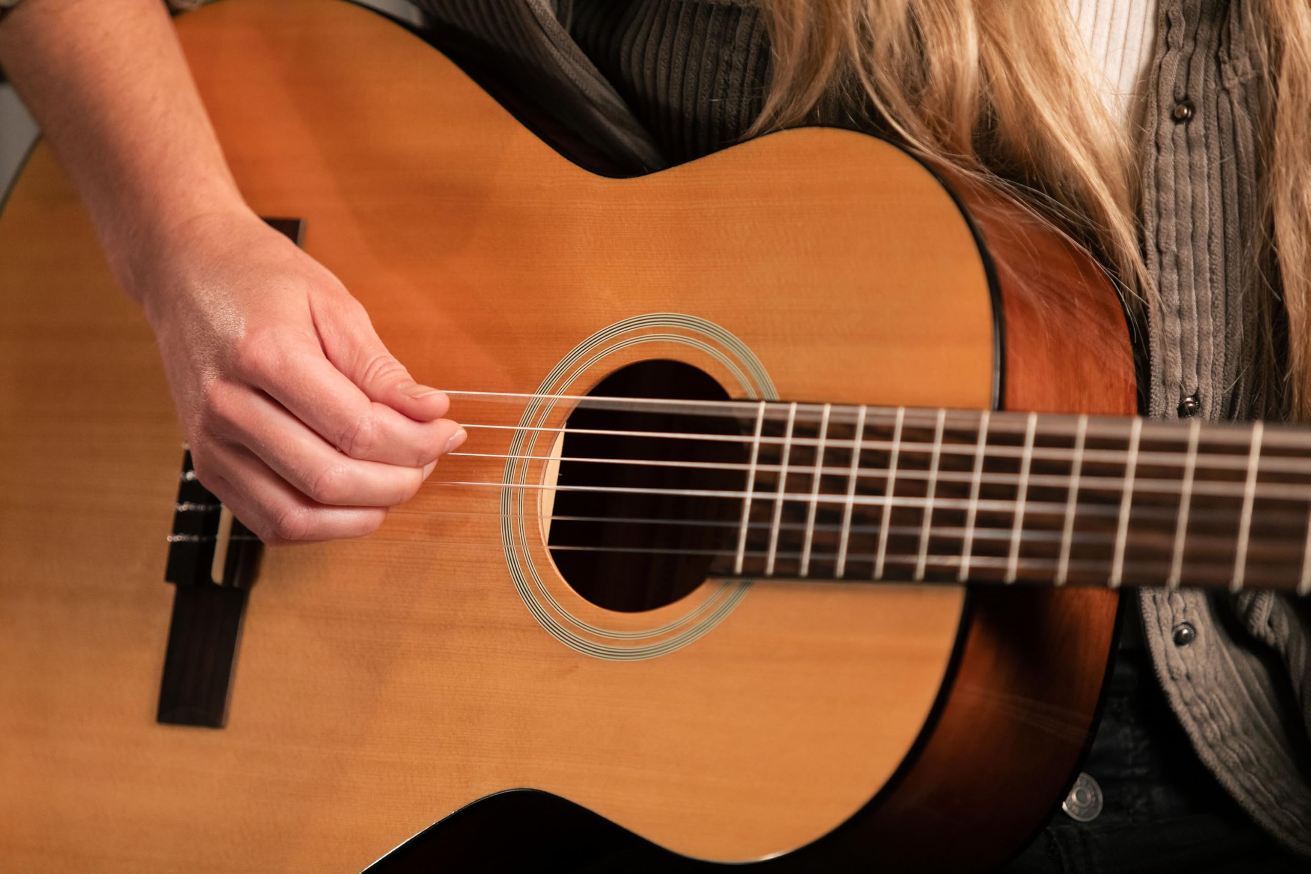 Ortega Guitars 3/4 Konzert Gitarre – Student Series – Fichte, Katalpa, Hochglanz Natur (RST5-3/4)
