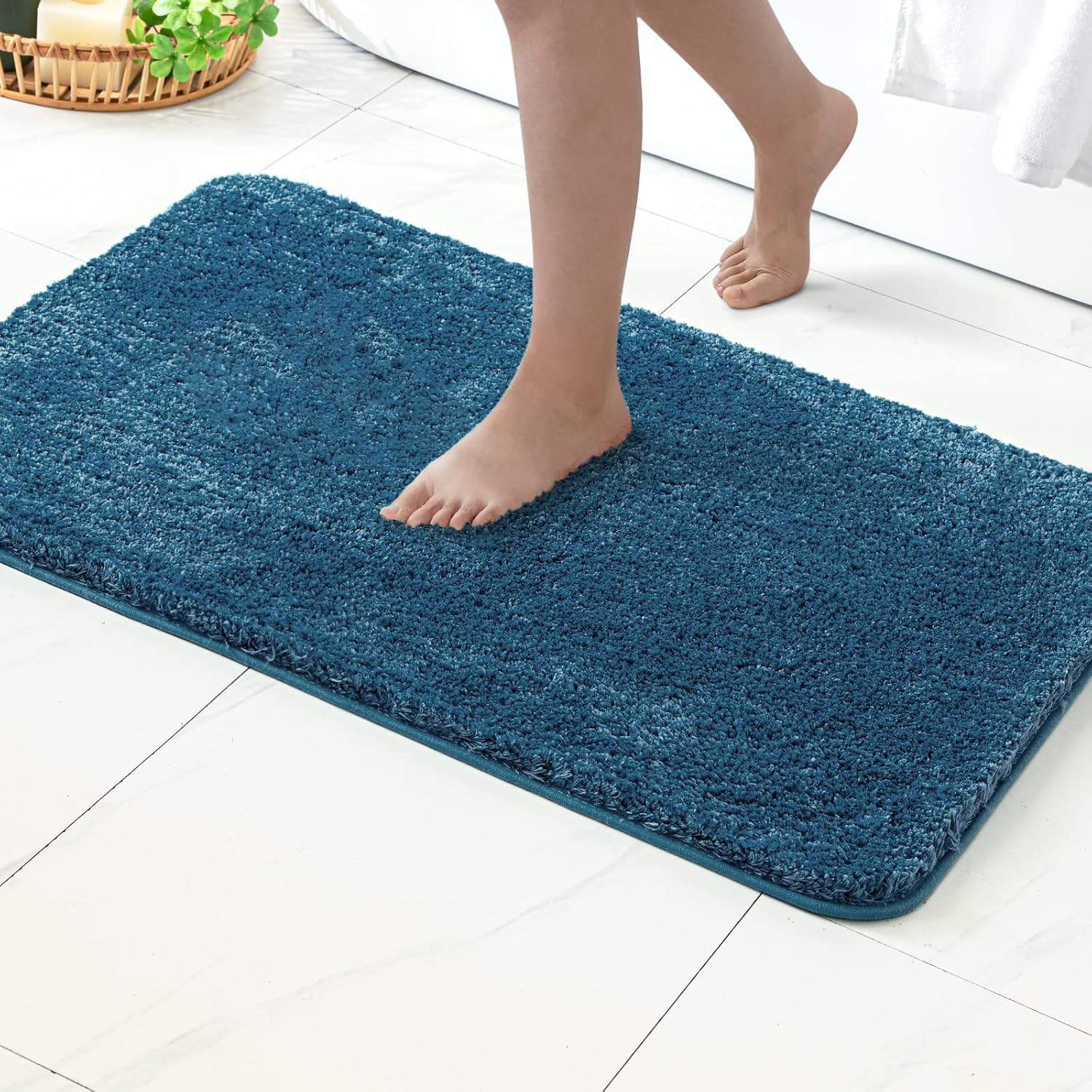MIULEE Peacock Bathroom Rugs, Soft Large Absorbent Microfiber Bath Rugs Non Slip Quick Dry Fluffy Bath Mats for Bathroom Floor Tub Showers, Machine