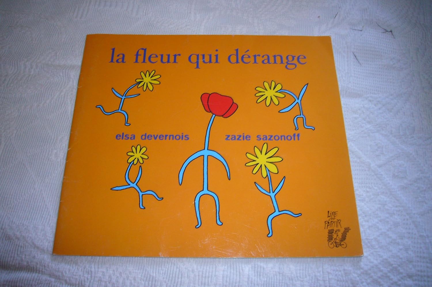 Amazon.com: La fleur qui dérange: 9782914471411: Elsa Devernois: Books