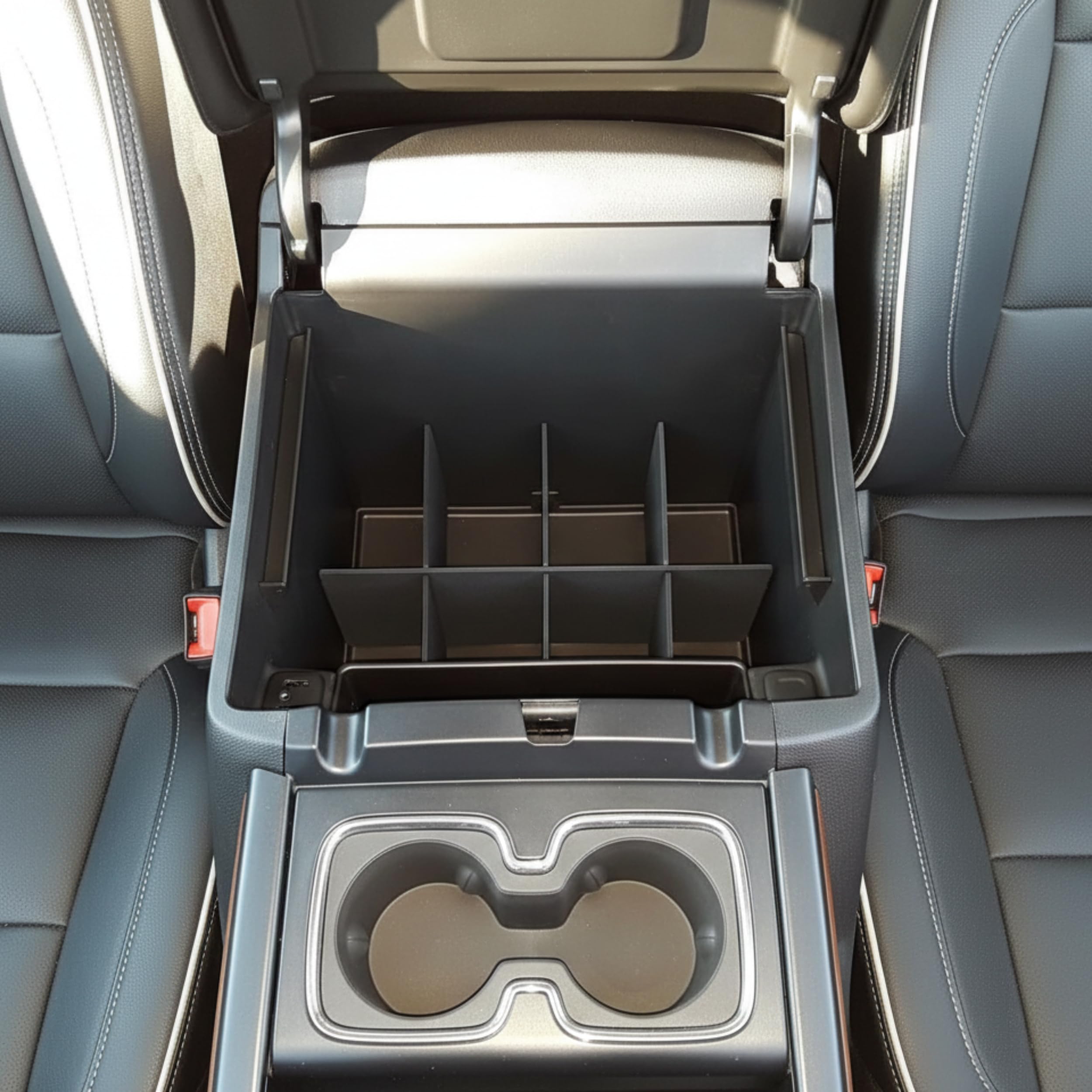 Vehicle OCD Organizer konsoli środkowej do Chevy Silverado 1500 / GMC Sierra 1500 (2014-18) i 2500/3500 HD (2015-19) (tylko pełna konsola z fotelami kubełkowymi) - Wyprodukowano w USA - SLX115