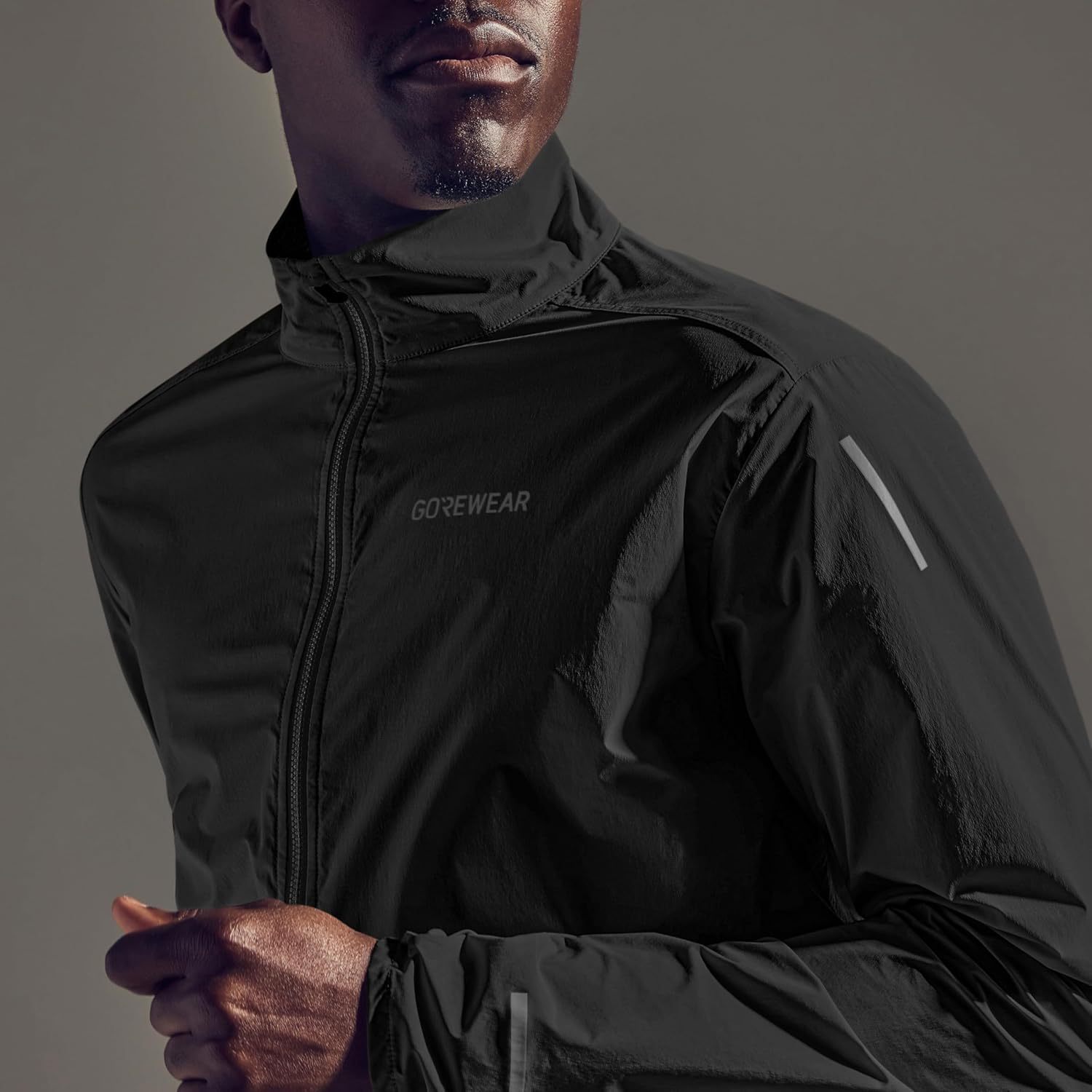 GOREWEAR Concurve Men’s Running Windbreaker | Lightweight Water-Resistant Jacket with Breathable Lining & Reflective Details - Image 5