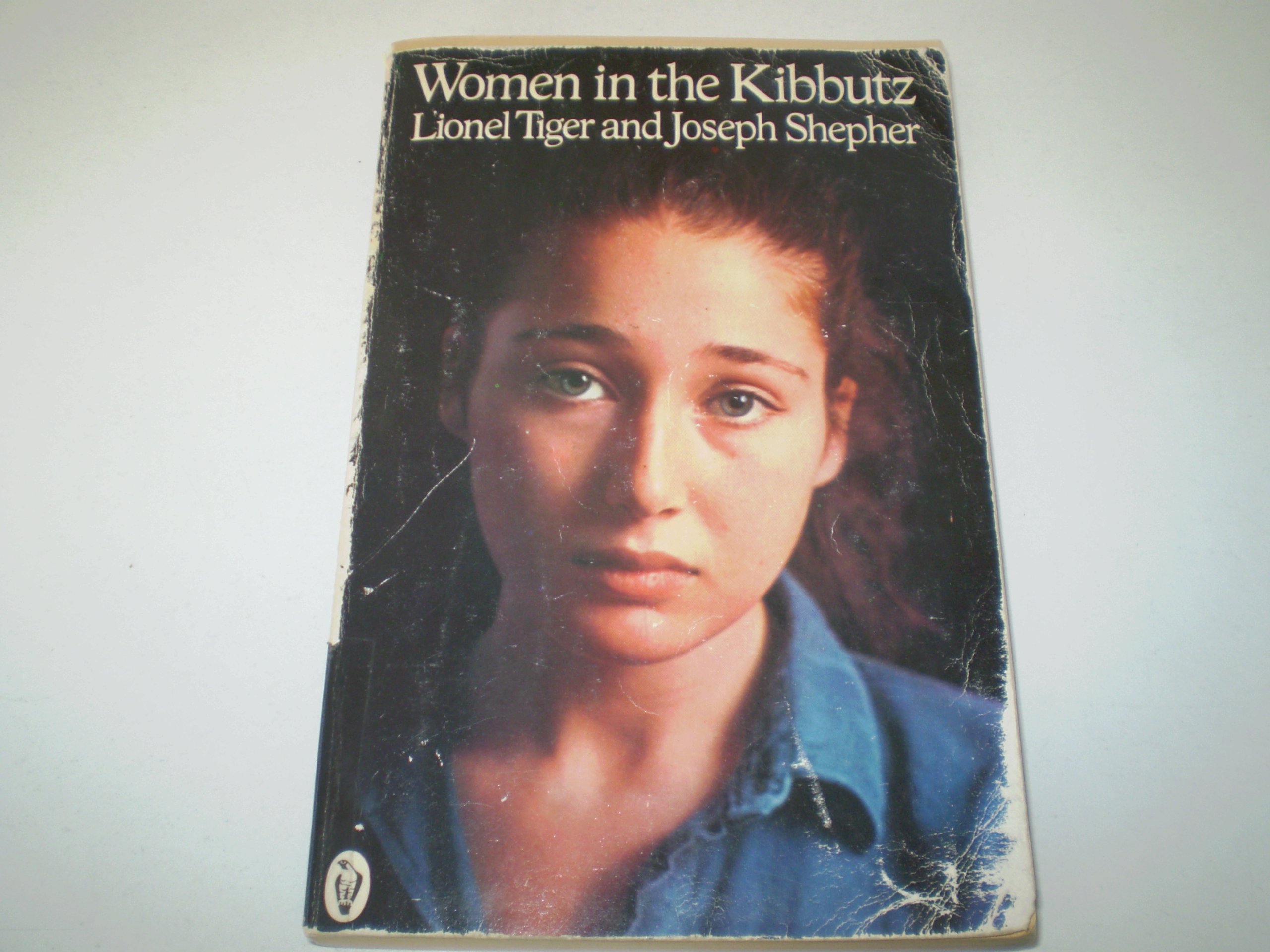 Women in the Kibbutz (Peregrine Books)