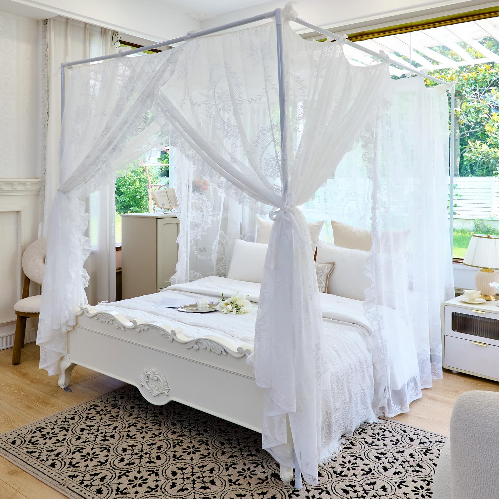 AIKASY Elegante Spitze Prinzessin 4 Poster Betthimmel Moskitonetz - Romantische Hochzeit Braut Schlafzimmer Dekor Kinderzimmer Bettvorhang für Damen Erwachsene - (Weiß - 2, Queen)