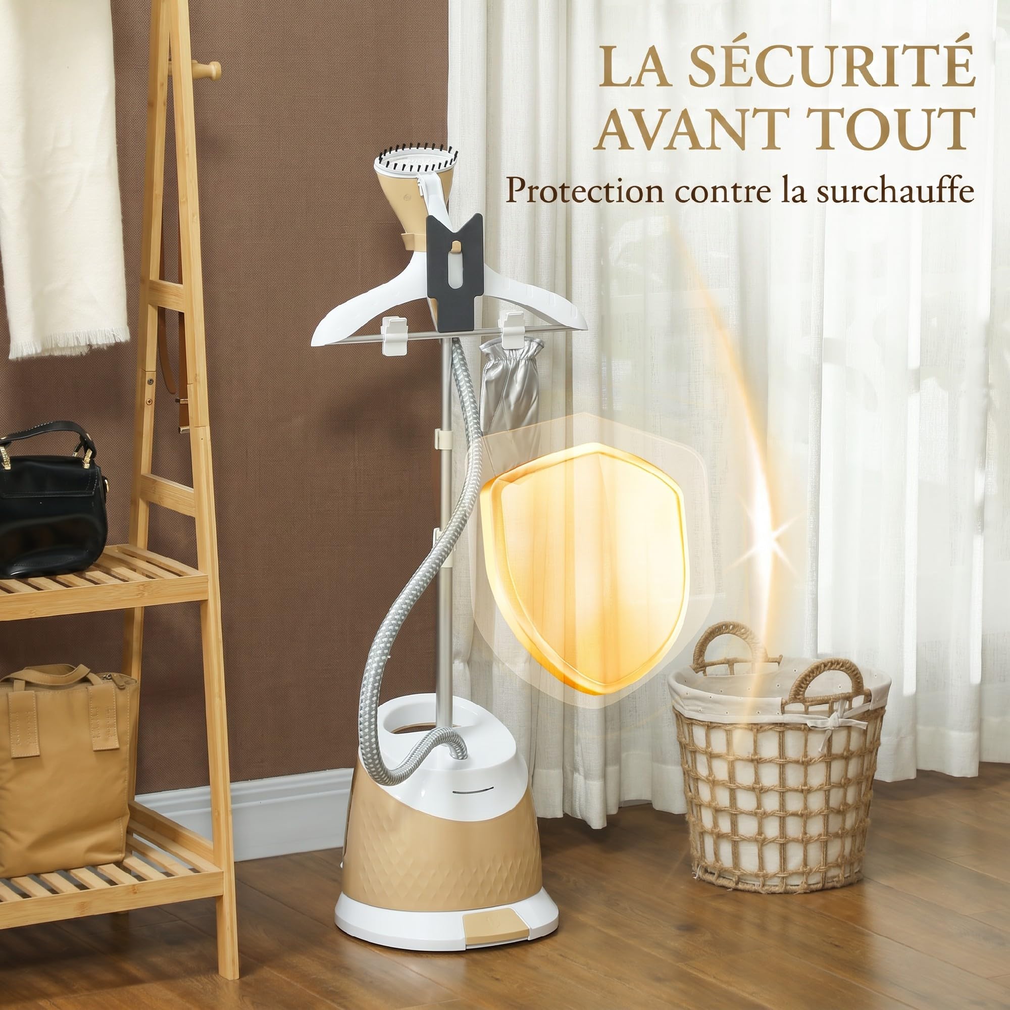 HOMCOM Défroisseur Vapeur Vertical 1800 W 36 g/min, Steamer Prêt en 35s, Repasseur avec Réservoir d'Eau 1,8 L, Tige Télescopique et Plateau Aluminium, Autonomie 50 min, Or