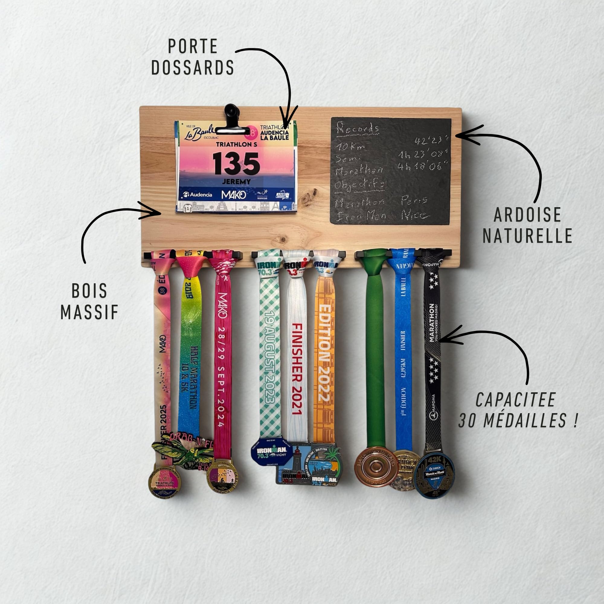Medaillen- und Startnummernhalter aus Massivholz – Handgefertigte Wandhalterung Finisher, einzigartiges Geschenk für Triathleten und Marathonläufer.