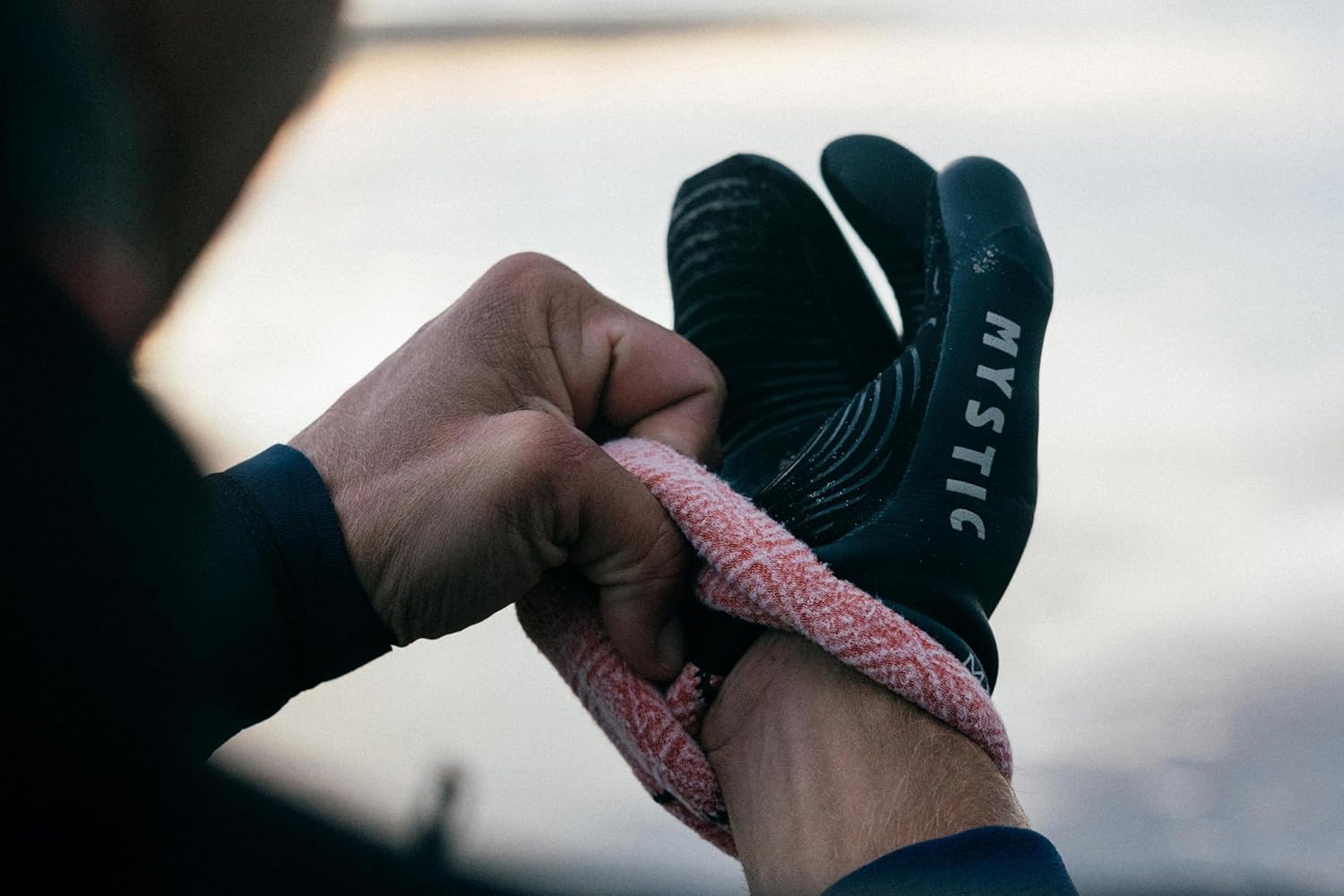 Supreme 2023 Lobster Glove / 5mm by Mystic Waterwear Kite & Wind