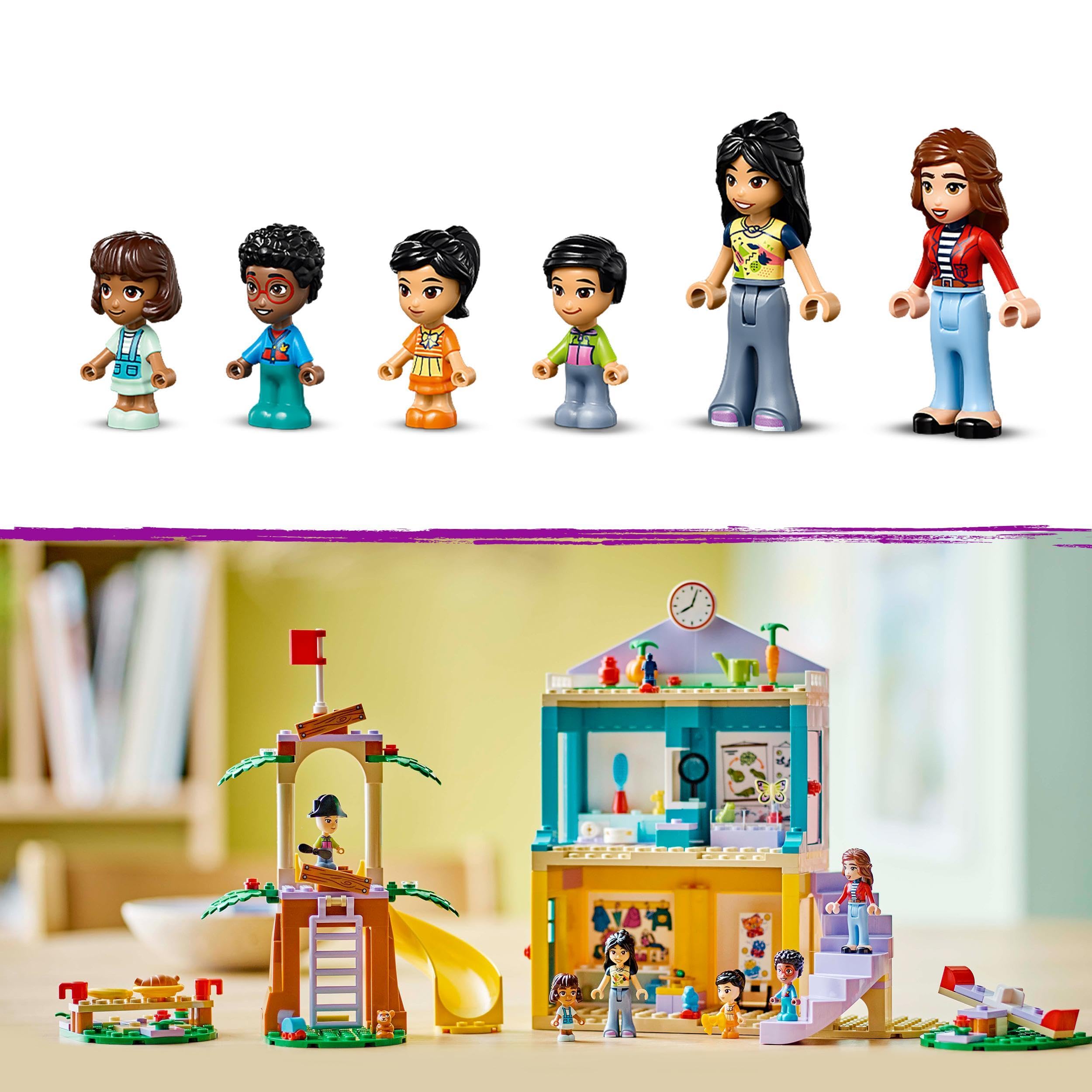 LEGO Friends Heartlake City Kindergarten, Spielset für Mädchen und Jungen ab 4 Jahren, kreative Rollenspiele mit 2 Spielfiguren und 4 Mikro-Spielfiguren, Spielzeug für soziale Entwicklung 42636
