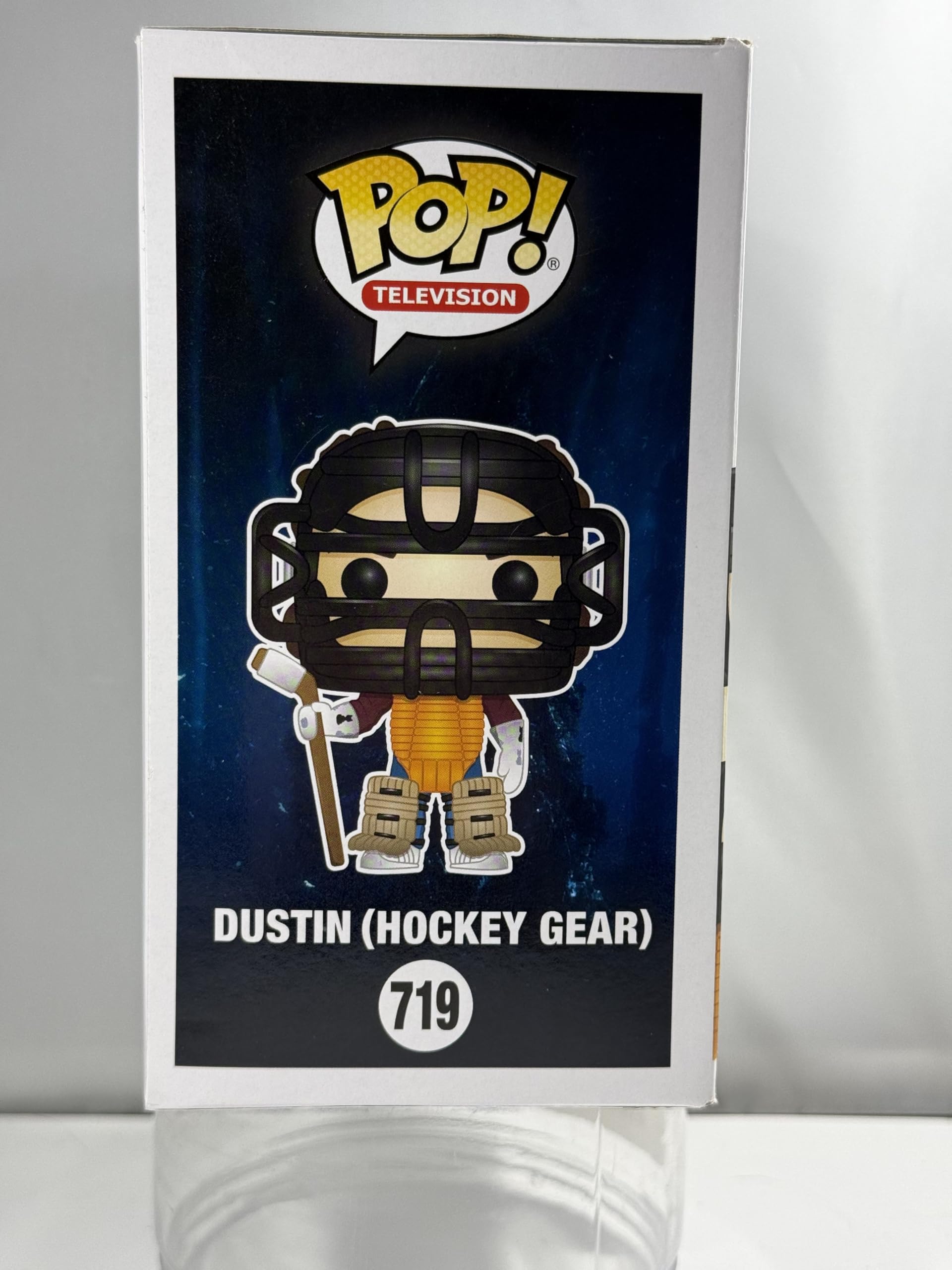Funko Pop! #719 ダスティン（ホッケーギア版） Amazon.com: Funko Pop! Television #719 Stranger Things Dustin
