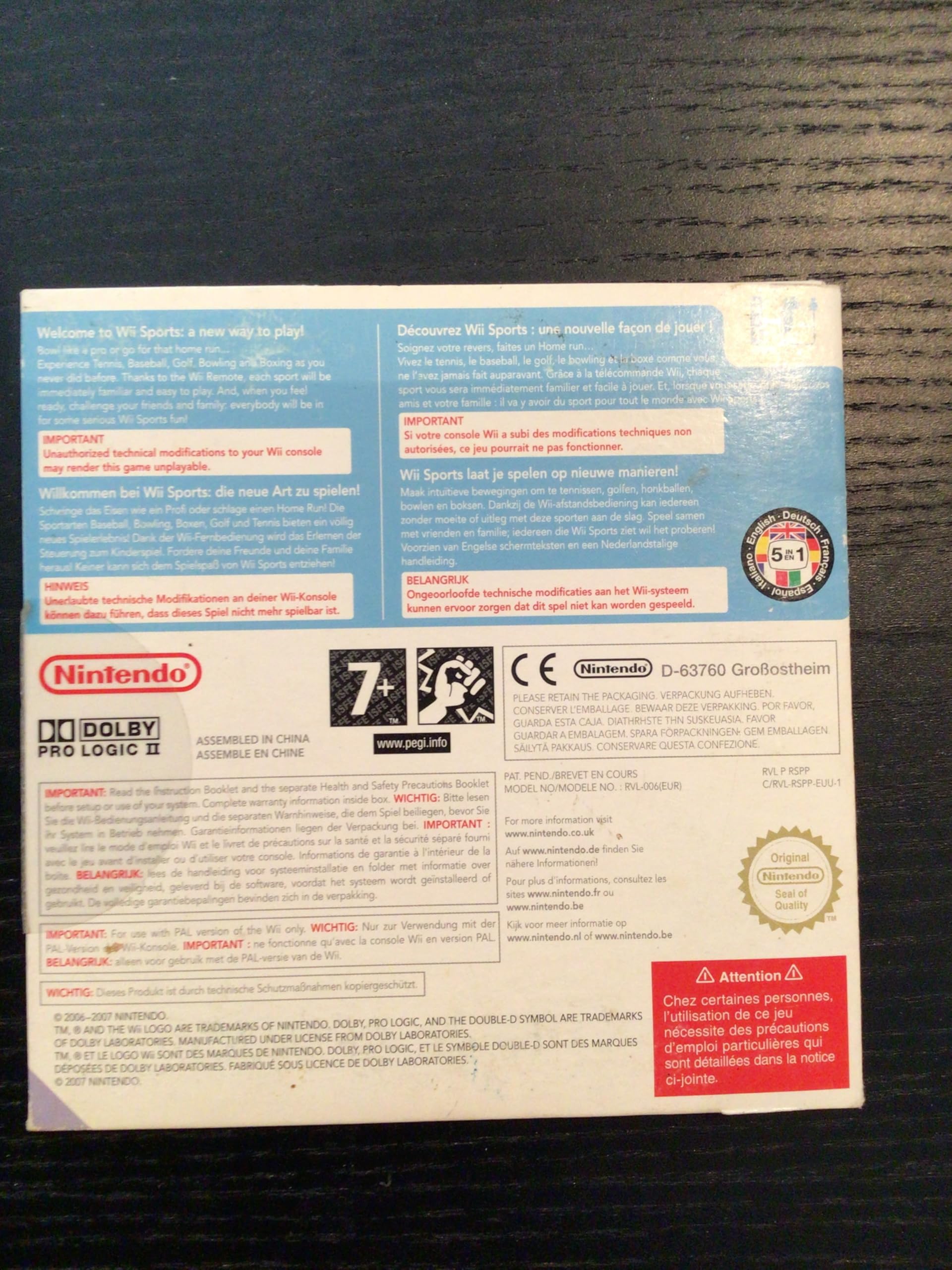 Nintendo Wii console per videogiochi (tra cui Wii Sports) & Wii Remote [Regno Unito]& Nunchuk [Wii]&& Wii console Bundle combinazione