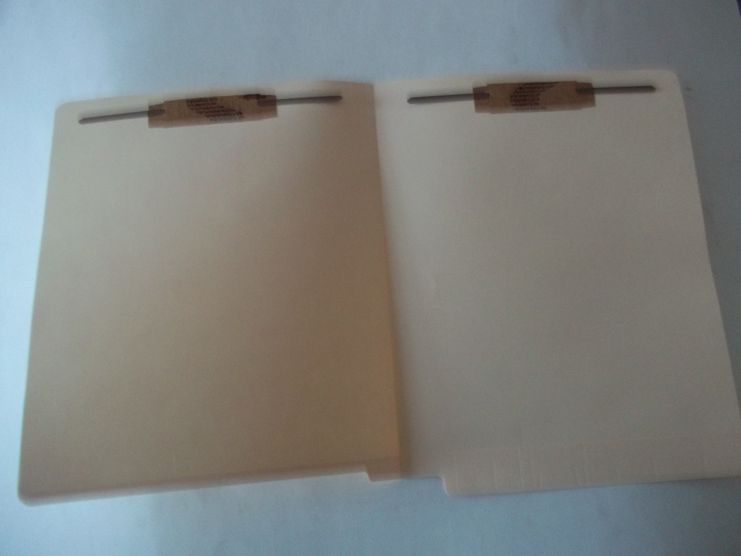S13641, Reinforced End Tab, Manilla File Folders, Letter Size, Two Fasteners
