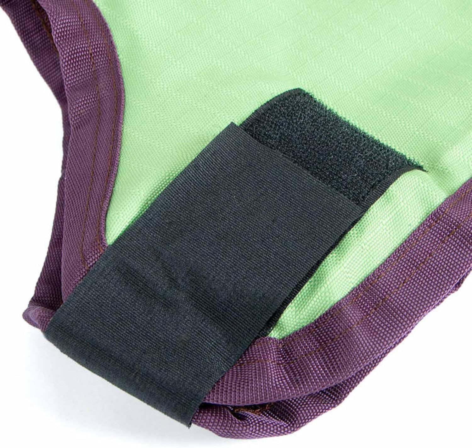 Jeffers Breathe Comfort Ripstop Dog Blanket, Light Green/Plum, 24" Large - Waterproof, Windproof, Breathable, Durable - Ideal for Outdoor, Indoor, Travel, Machine Washable Insulation