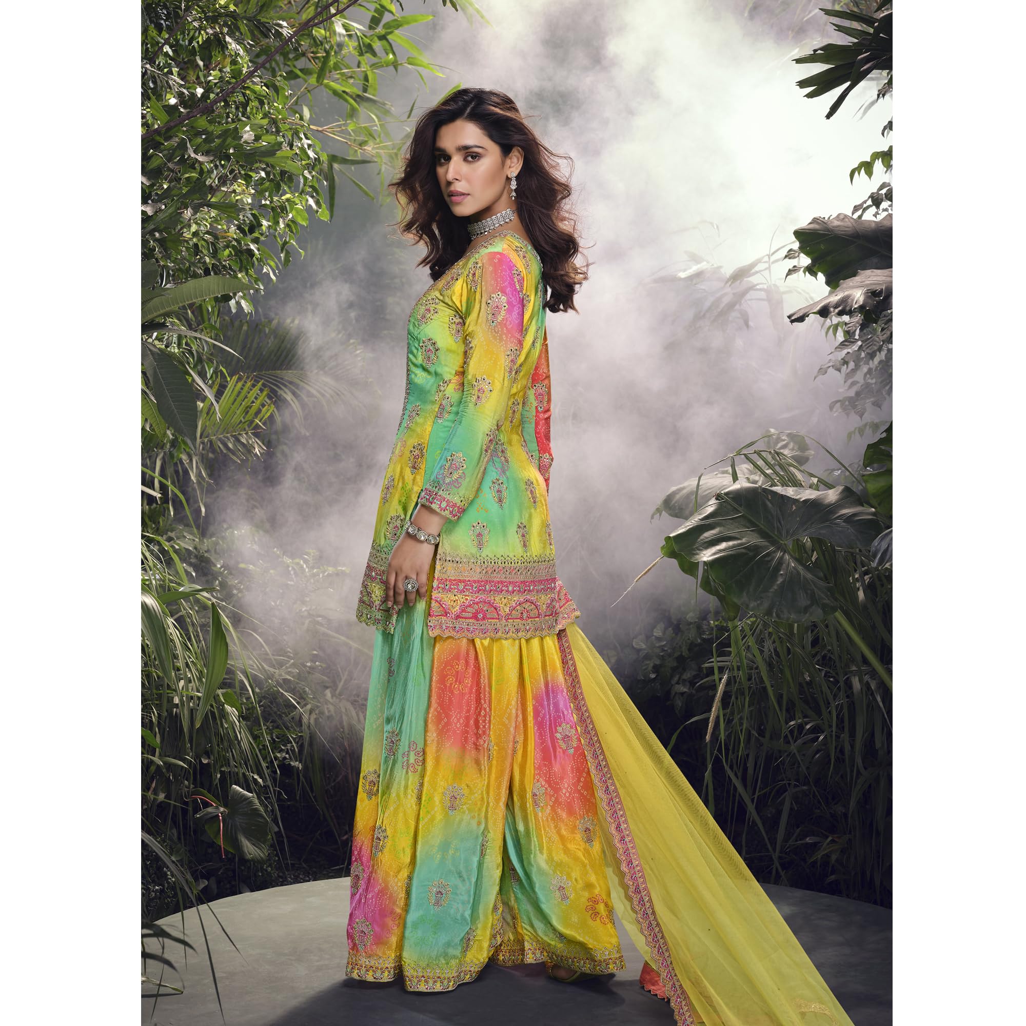 Stile Bollywood indiano pakistano splendide ragazze indossare cuciti Salwar Kameez Plazo Abiti