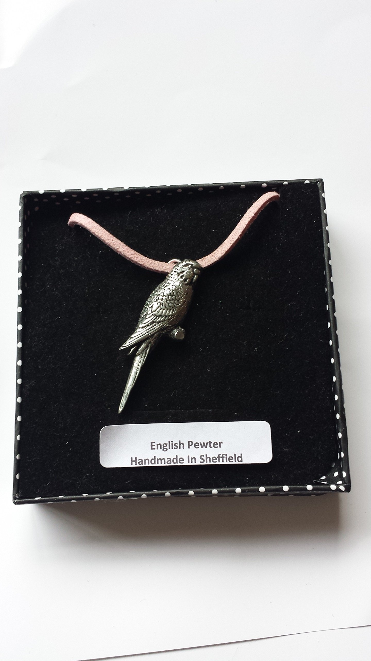 Aal Anhänger Aus Englischem Zinn - 3D Halskette Mit Rosa Schnur 41cm Verstellbar