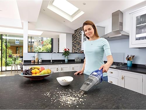 Miniatura 10 de BLACK+DECKER DUSTBUSTER QuickClean Aspiradora de mano inalámbrica, aspiradora para el hogar y el automóvil con cargador (HNVC115J22)