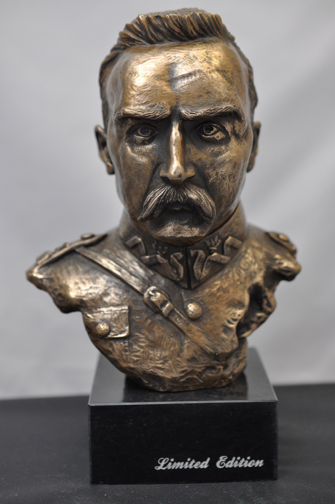 Józef Piłsudski, figurka słynnych ludzi biust limitowana edycja ArtDog