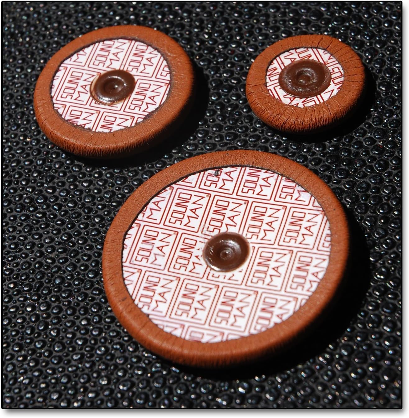 Universal Deluxe Leather Pads for Alto Saxophone (47 Cuscinetti) Soundman per Sassofono Contralto 47 pezzi Risuonatori plastica Universal