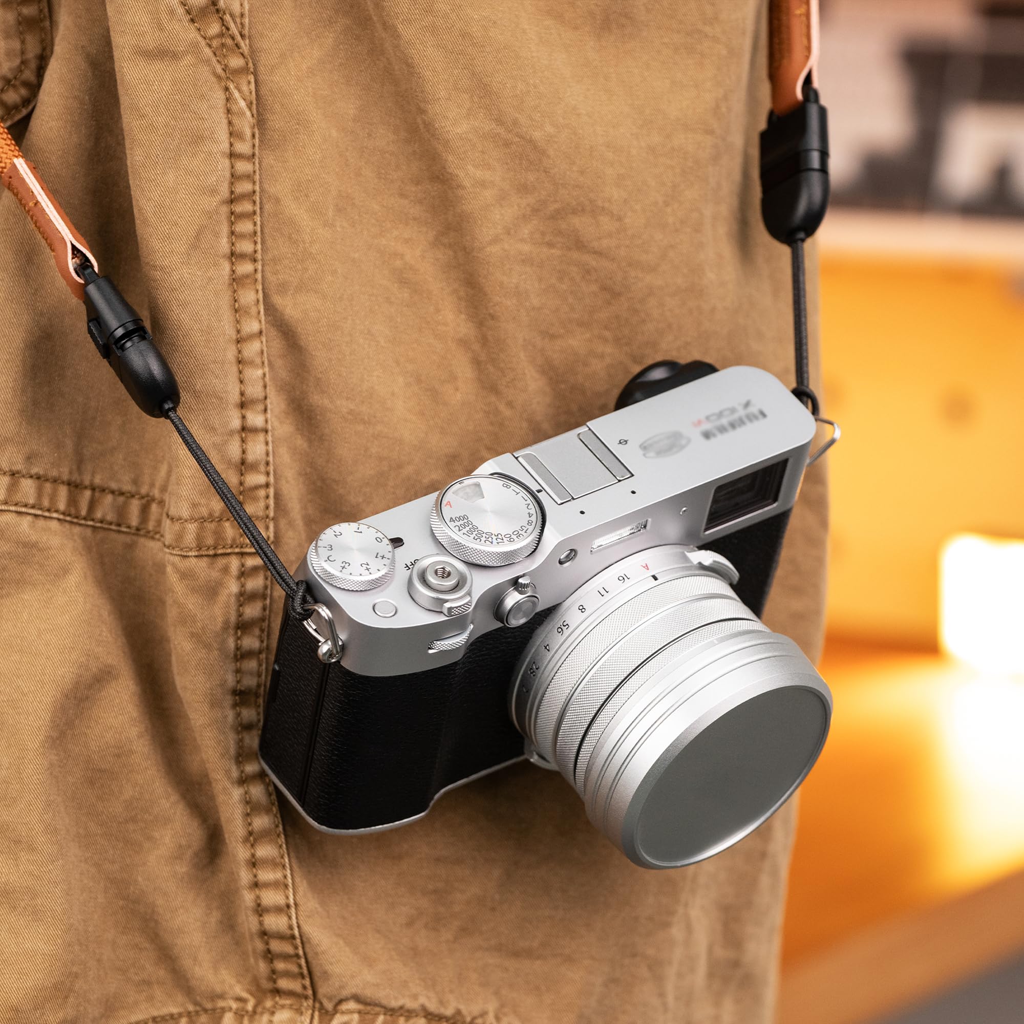 JJC Paresoleil d'objectif carré classique en métal avec bague d'adaptation 49 mm + capuchon pour appareil photo Fujifilm X100VI Fuji X100V Fuji X100F – Support de filtre 49 mm – Argent