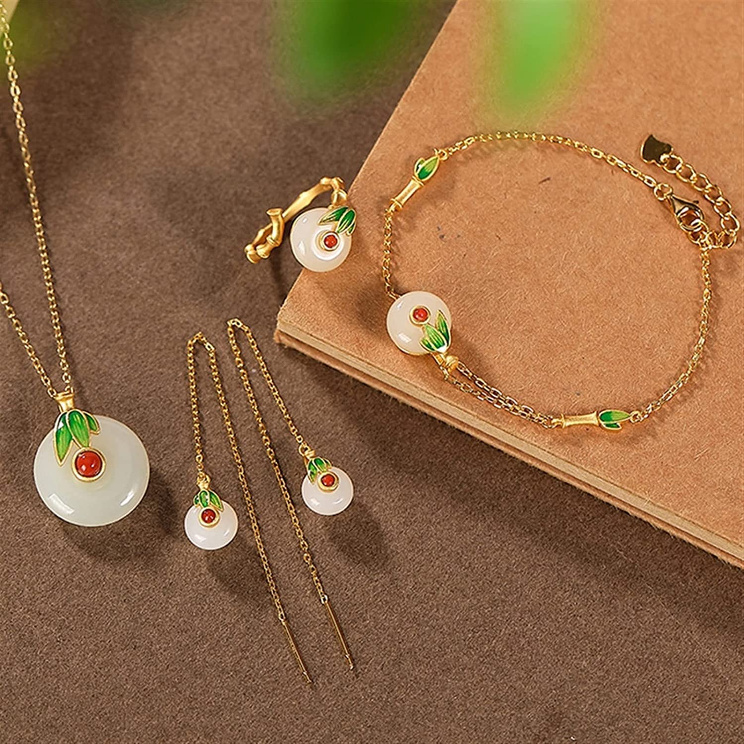 YDYDTTKD Orecchini in Argento S925 placcati in Oro con Pendente in Giada Hetian intarsiato, Anello con Bracciale per Orecchio, Set per Gioielli Fidanzata