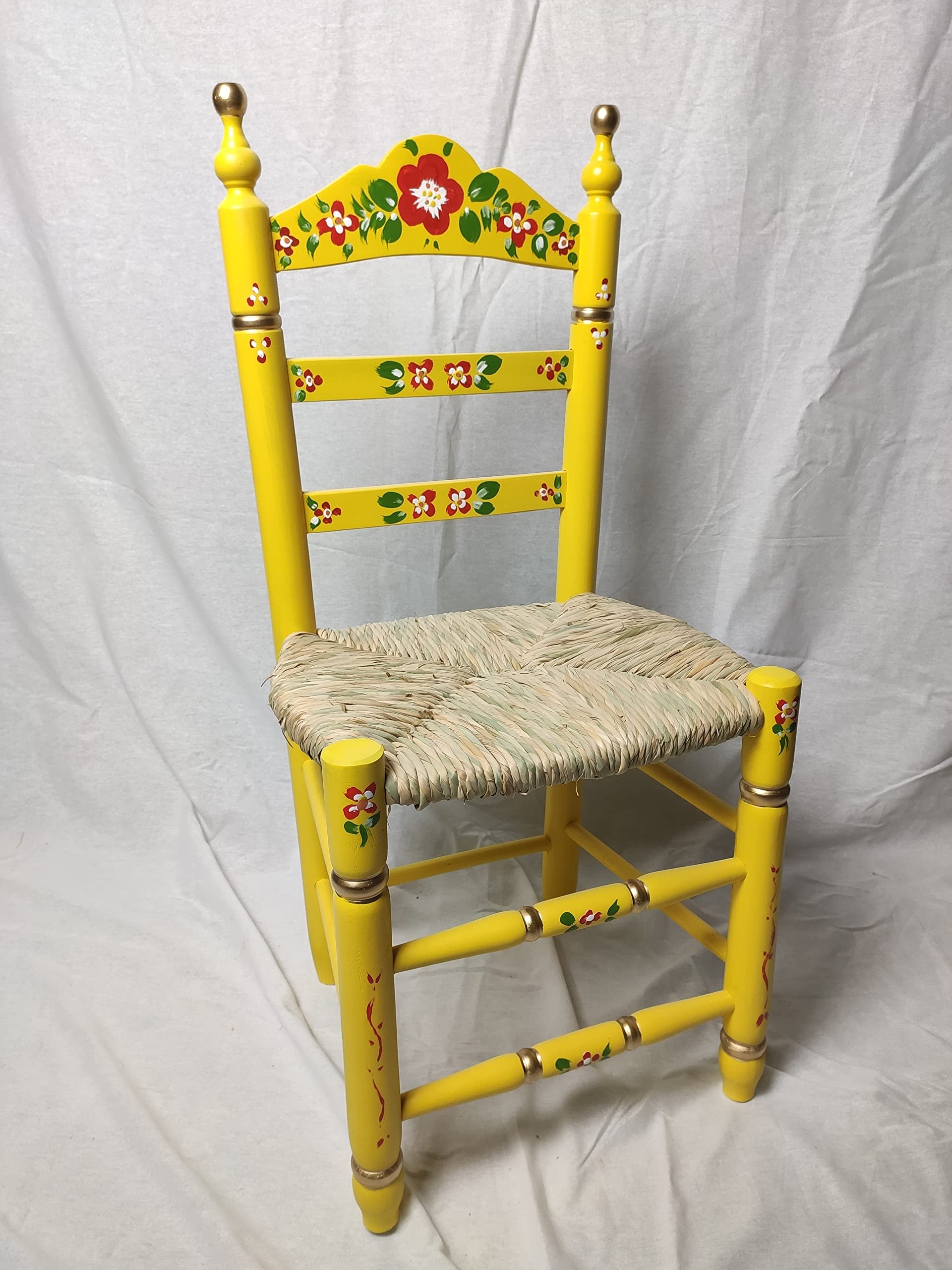 Silla Modelo Feria Decoración y Asiento Hechos a Mano de Forma Artesanal. Asiento 40x35cm Altura al Asiento 43cm Respaldo 88cm