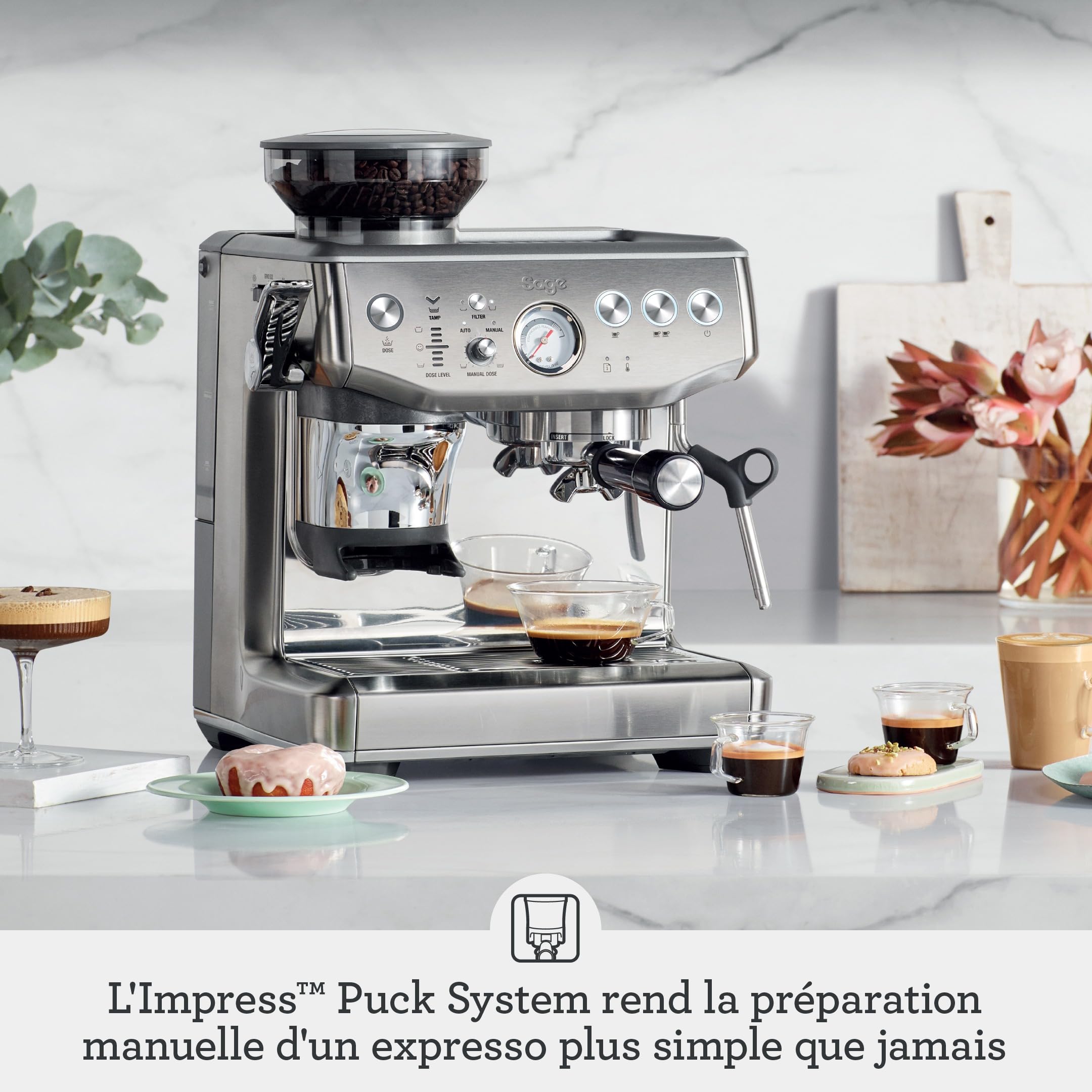 Sage The Barista Express Impress, Acier Inoxydable Brossé | Moulin à Meules Coniques 25 Réglages, Dosage Intelligent, Tassage Assisté 10kg; Porte-Filtre 54mm pour un Espresso Précis