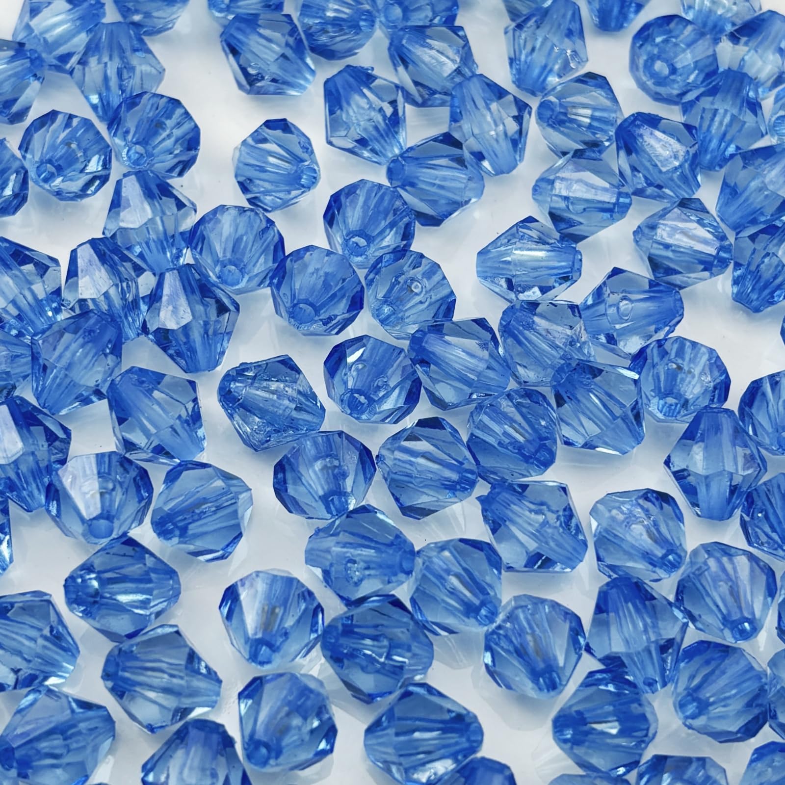 YHYPOCI 1000pcs 6mm Acrylic Bicone Beads Faceted Acrylic Crystal Spacer Beads for Bracelet Necklace Earring Keychain Jewelry Making Crafts(Sky Blue)