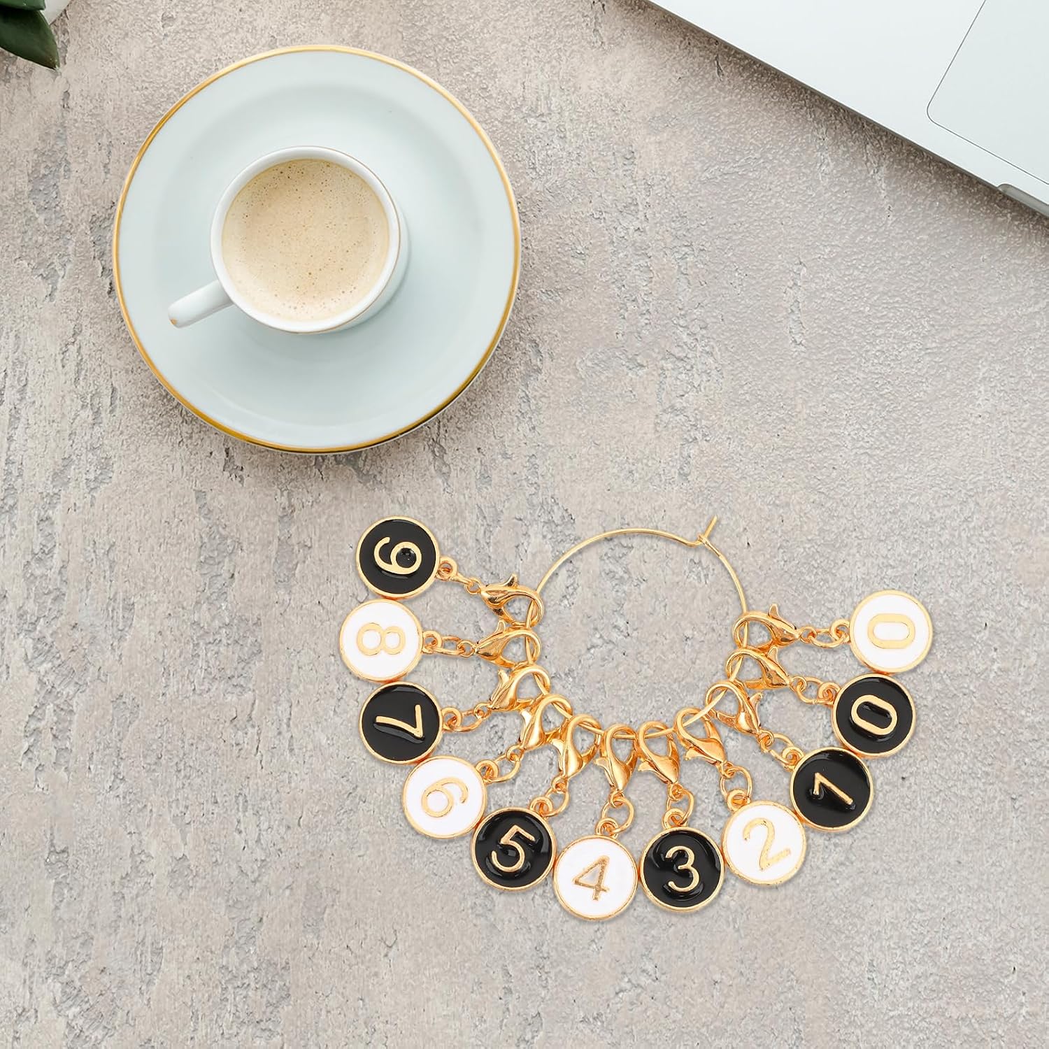20PCS Number 0-9 Stitch Markers, Flat Round Number Stitch Marker with Lobster Clasp Alloy Crochet Knit Locking Removable Clip On Charms for Knitting Weaving Sewing DIY Jewelry Making Black and White