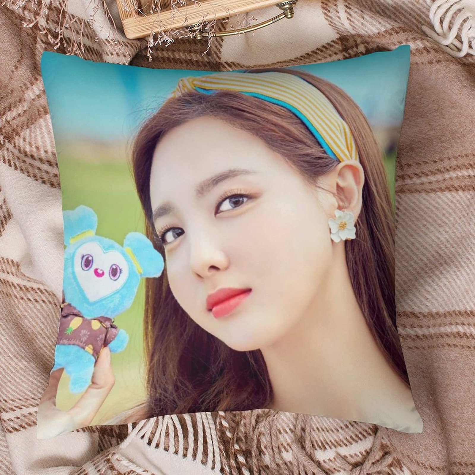 Amazon.co.jp: TWICE ナヨン クッションカバー 座布団カバー ソファー
