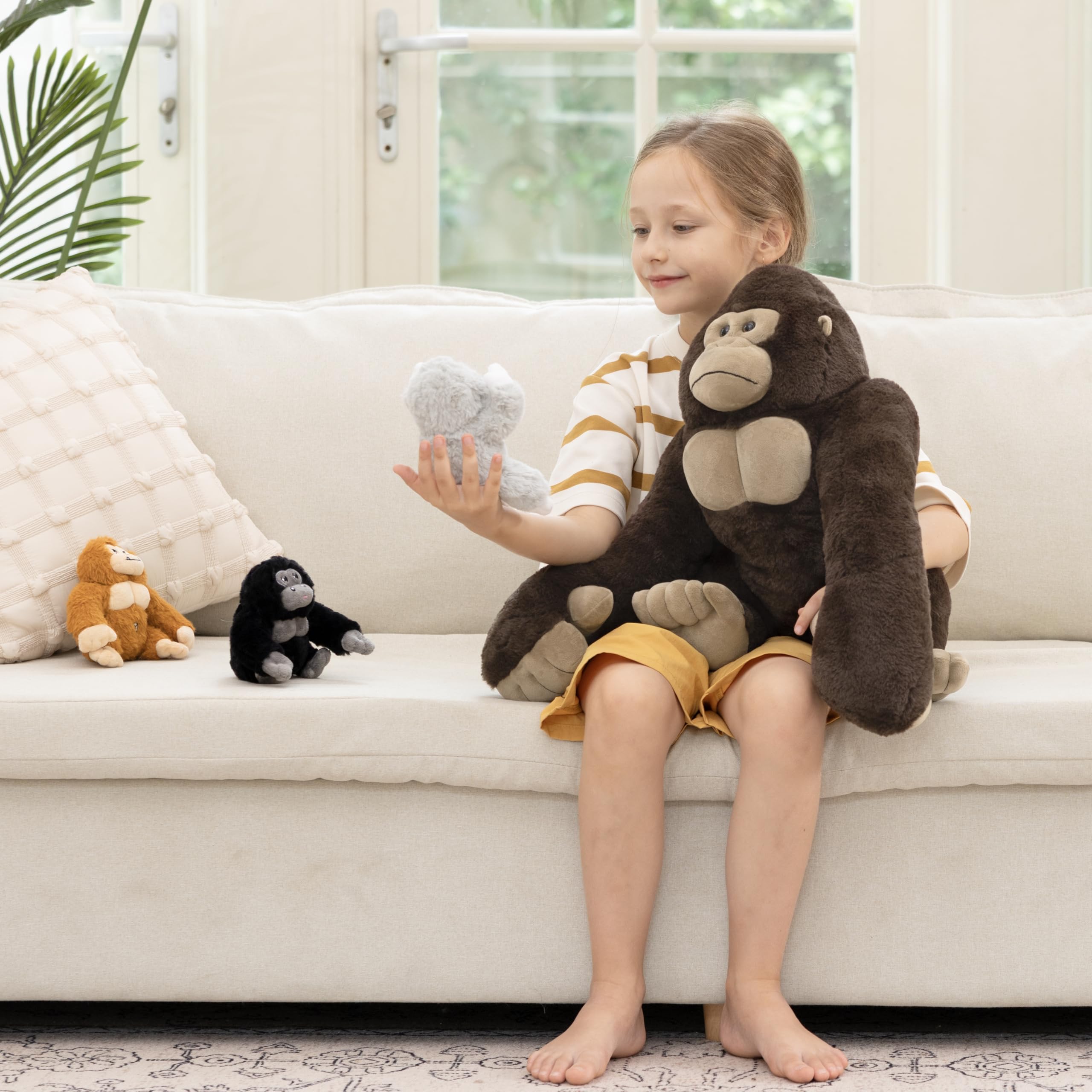 MorisMos Big Gorilla Soft Toy with Babies inside, Lifelike Large Giant Gorilla Monkey Teddy Stuffed Animal Plush Cuddly, Kawaii Presents for Kids Girls Boys Birthday Party Decorations (50 cm) — view 8