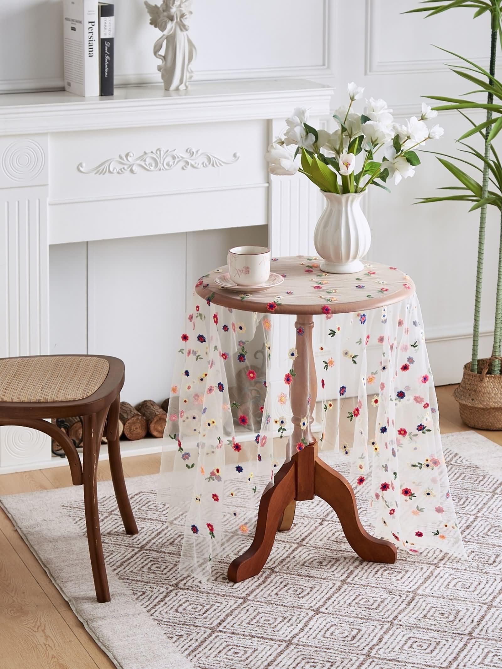 Beydodo Grande Nappe Rectangulaire 150 x 300 cm, Nappe Lavable et Anti Tache Polyester Dentelle Brodée de Fleurs Multicolores Nappe Anniversaire