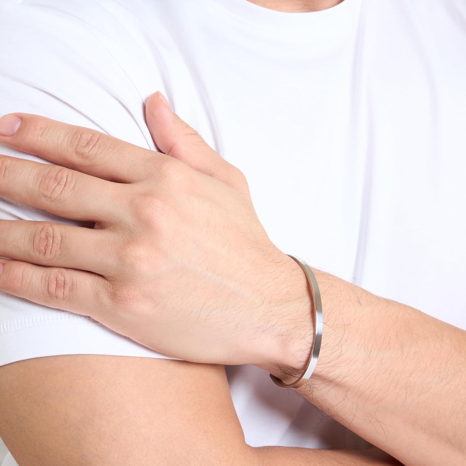 Amazon Essentials Men's Cuff Style Bracelet - Image 3