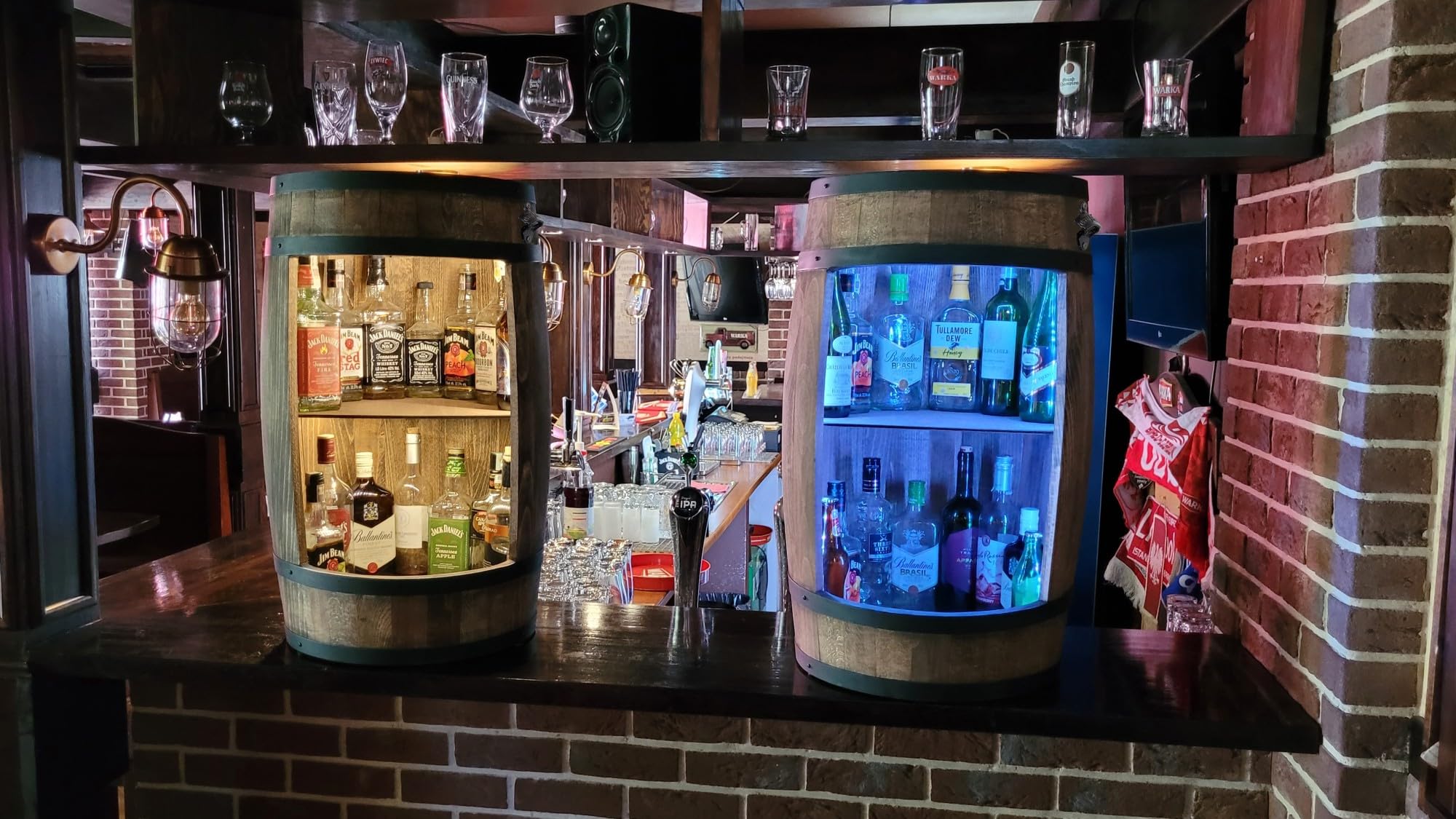 weeco Beczka na wino stolik barowy + otwieracz do butelek + LED RGB. Mini regał barowy okrągły, meble do salonu, stojak na wino, dekoracyjny, barek na wino, bar domowy, stojak na wino, 80 x 50 cm