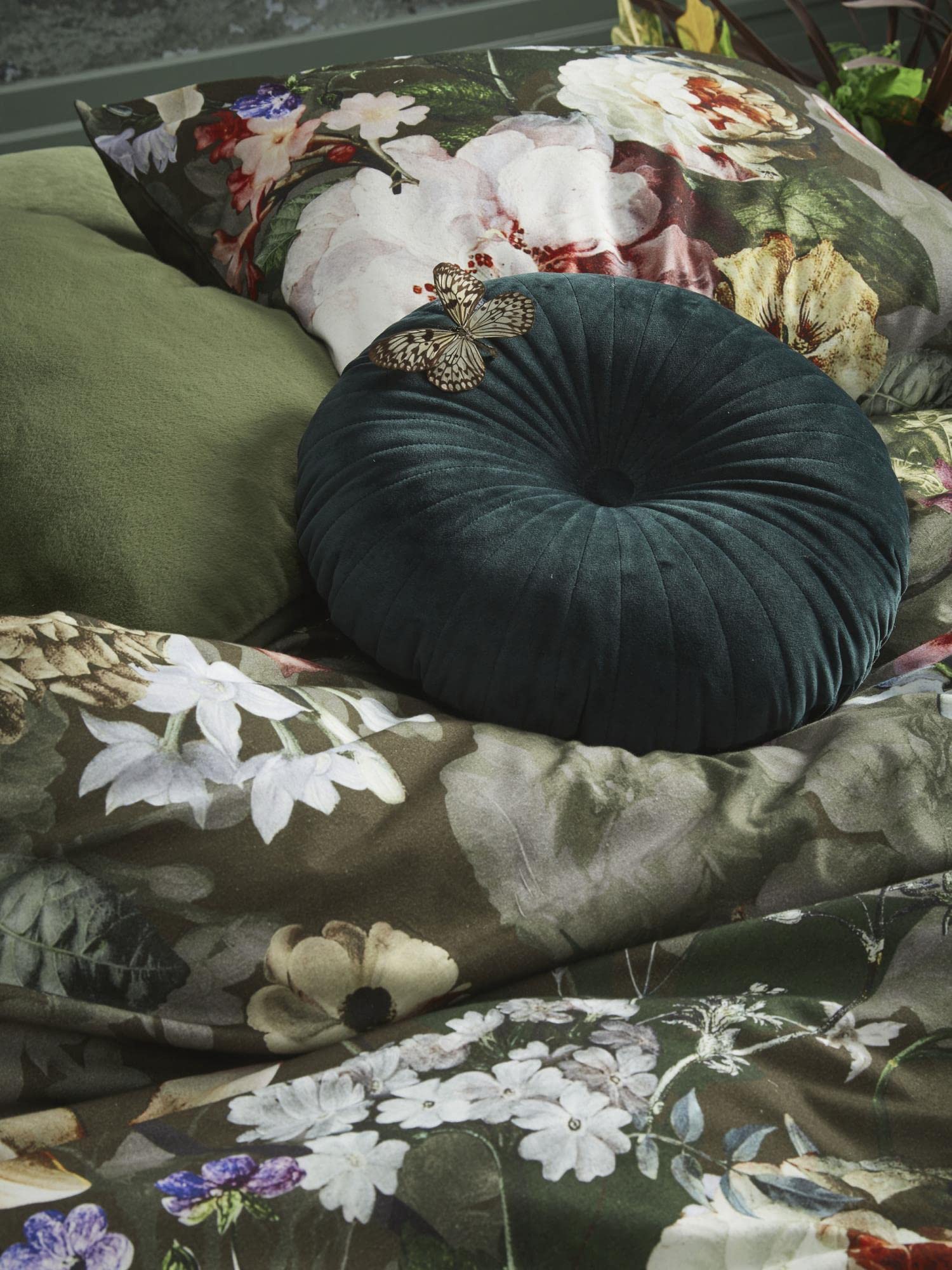 ESSENZA Dekokissen Fleur Moss, 50x50 cm - 100% Polyester Samt - Blumen Pfingstrosen Tulpen