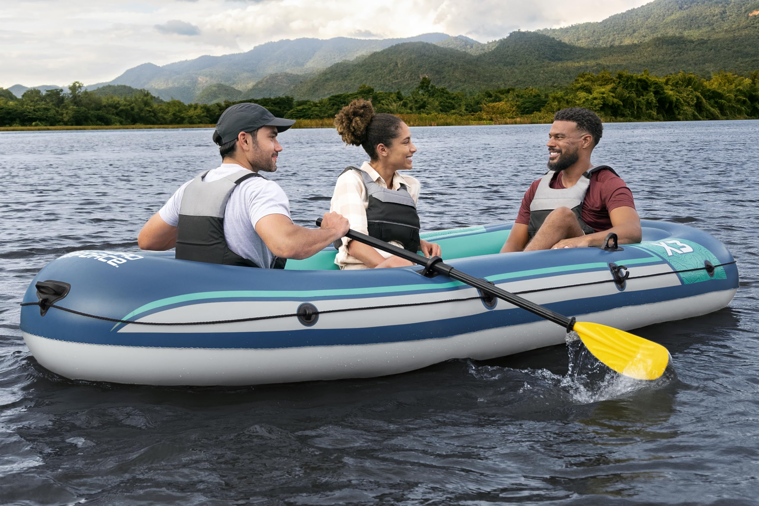 Bestway Hydro Force Schlauchboot-Set Trek X3, 294 x 137 x 39 cm, 2 Erwachsene, bis 360 kg, 3 Luftkammern, PVC, Ruderdollen, Tragegriff, Halteleine, aufblasbarer Boden, Pumpe, Ruder, GS-Zertifiziert