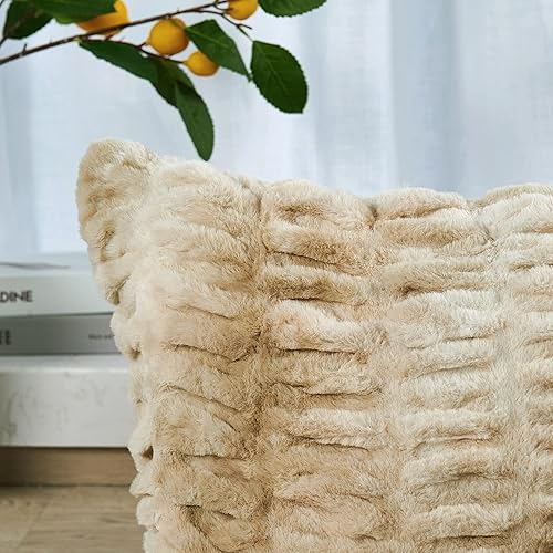 Miniatura 6 de BYTIDE Juego de 2 fundas de almohada cuadradas de piel sintética fruncida con respaldo de microvisón, funda de cojín suave de felpa de lujo para