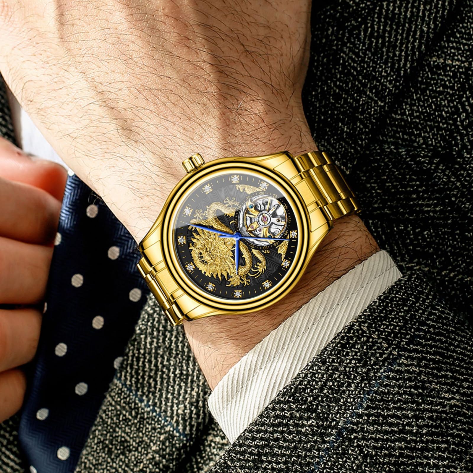 Luxuriöse ausgehöhlte Tourbillon Herren-Automatik-mechanische Uhr mit goldenem Drachenmuster geschnitztem Zifferblatt, Diamant-Skala Skelett-Armbanduhr, Edelstahl wasserdichtes Armband