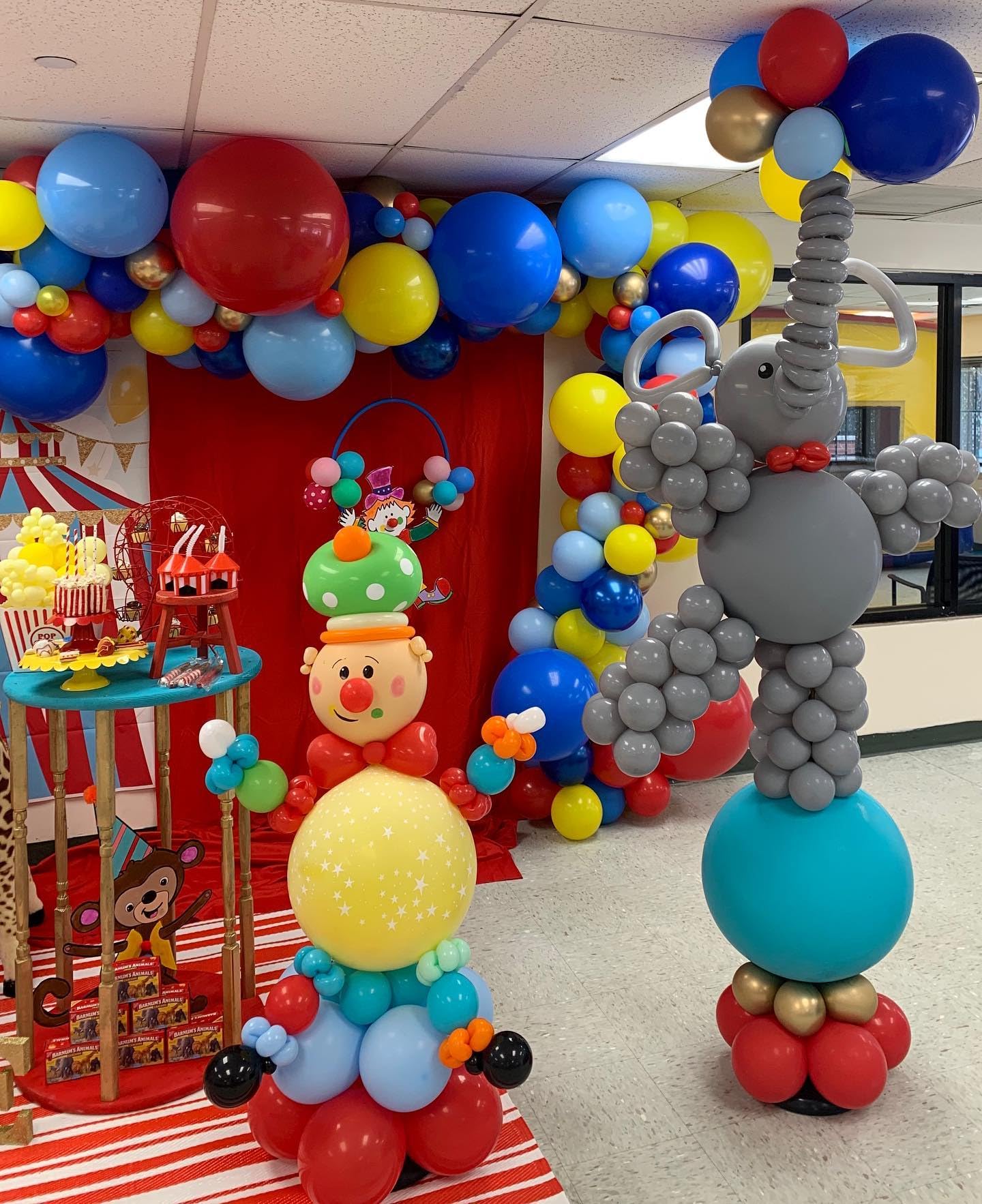 Karnawałowe balony łuk zestaw dekoracje