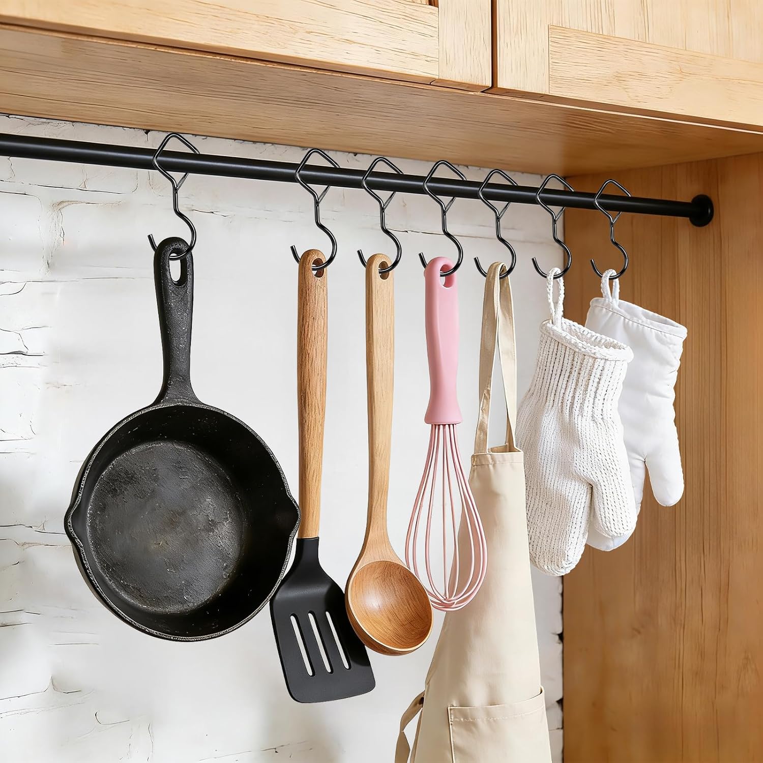 Heavy Duty S Hooks with Lock for Hanging,4.72 Inch Metal Hanging Hooks for Plants,Kitchen Utensils, Bags and Towels, Secure S Hooks for Indoor and Outdoor Organization (Black, 25 Pcs)