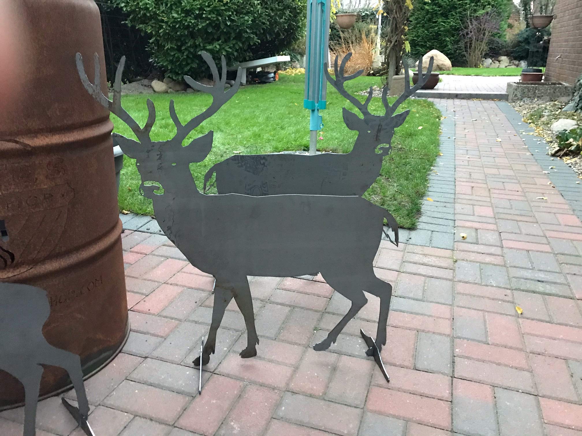 Decorazione da giardino a forma di cervo (cervo)