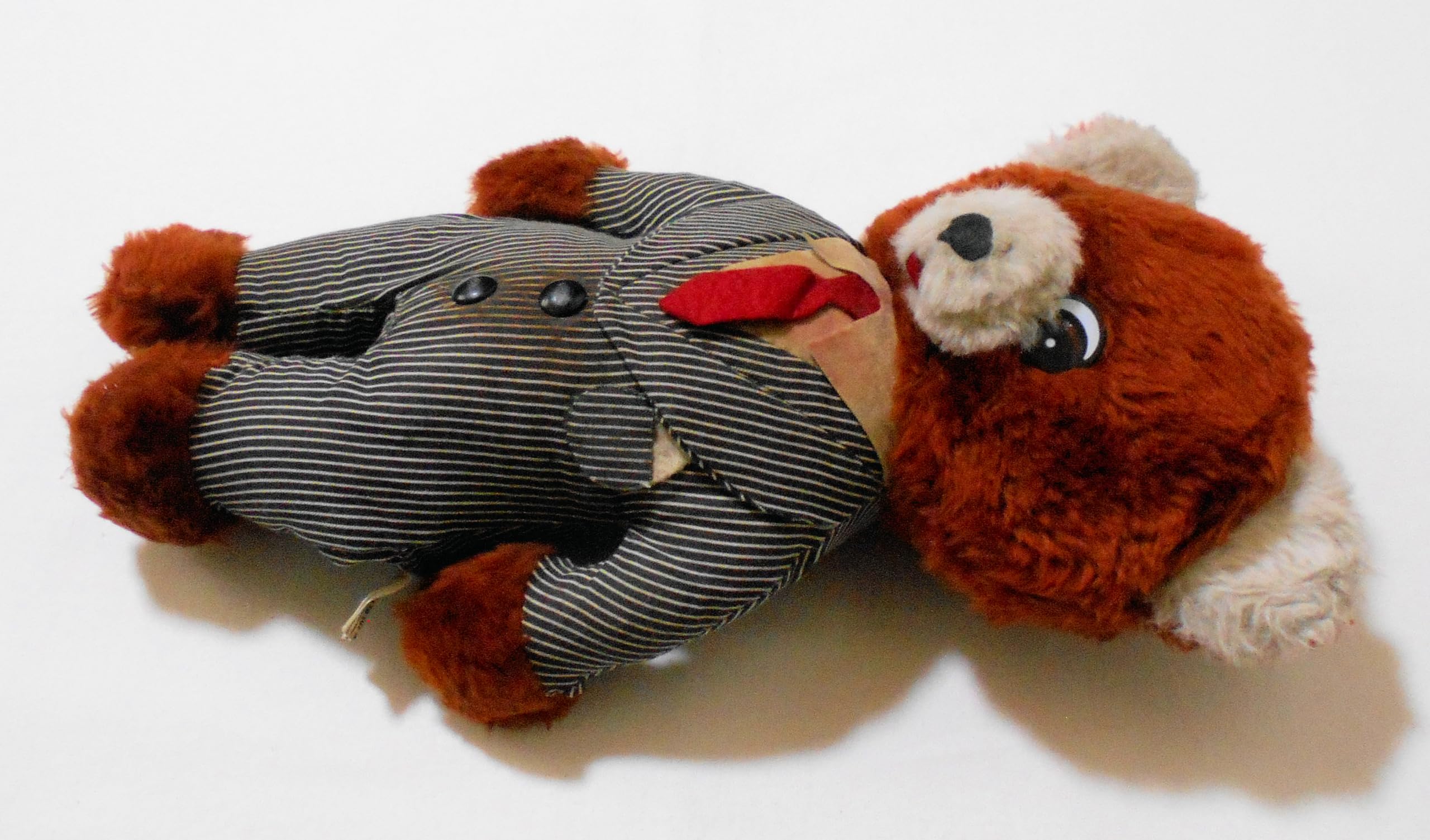 Amazon.co.jp: スーツを着た クマ トーキングぬいぐるみ 1970