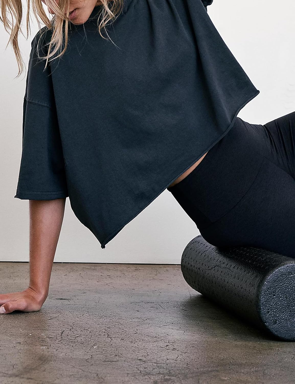 Lentta Women 2 Pack Oversized T-Shirt Cropped Short Sleeve Tops Casual Workout Drop Shoulder Cotton Basic Yoga Running Tees