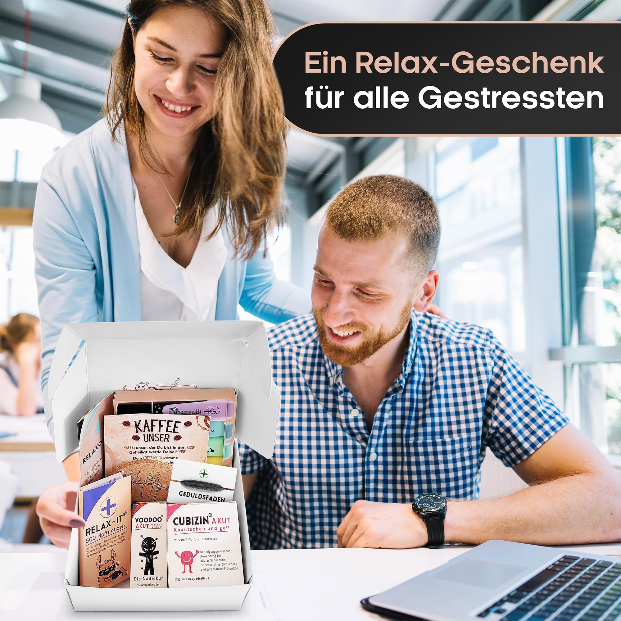 GLÜCKSGUT® Geschenkbox | ERSTE Hilfe für den Job | Lustige Bürobox mit 6 witzigen Helfern | Geschenk Kollegen, Chef, Abschied | Voodoo Puppe, Anti Stress Würfel, Textmarker, Post it´s, Geduldsfaden