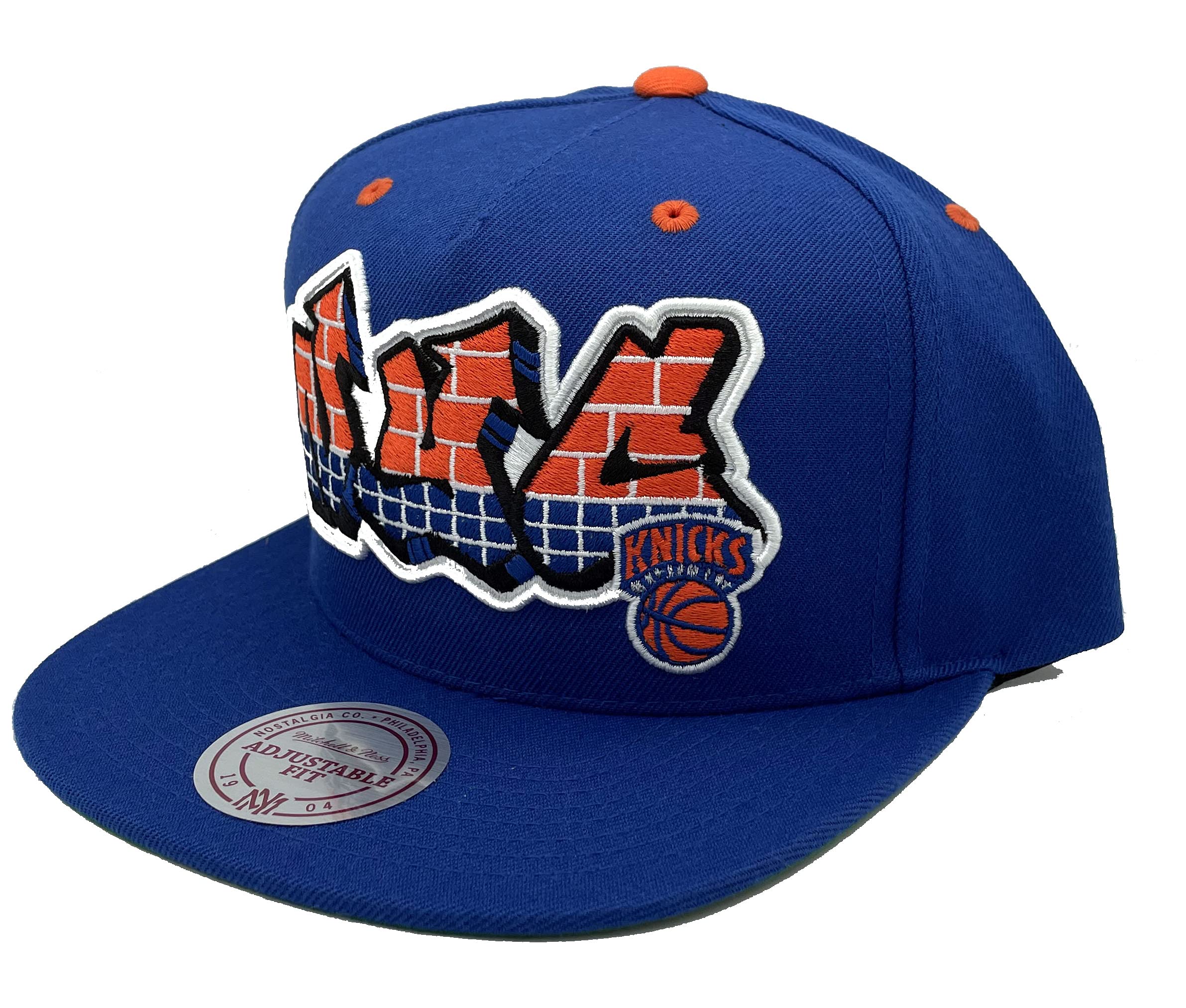 Amazon.com: Mitchell & Ness New York Knicks Graffiti HWC