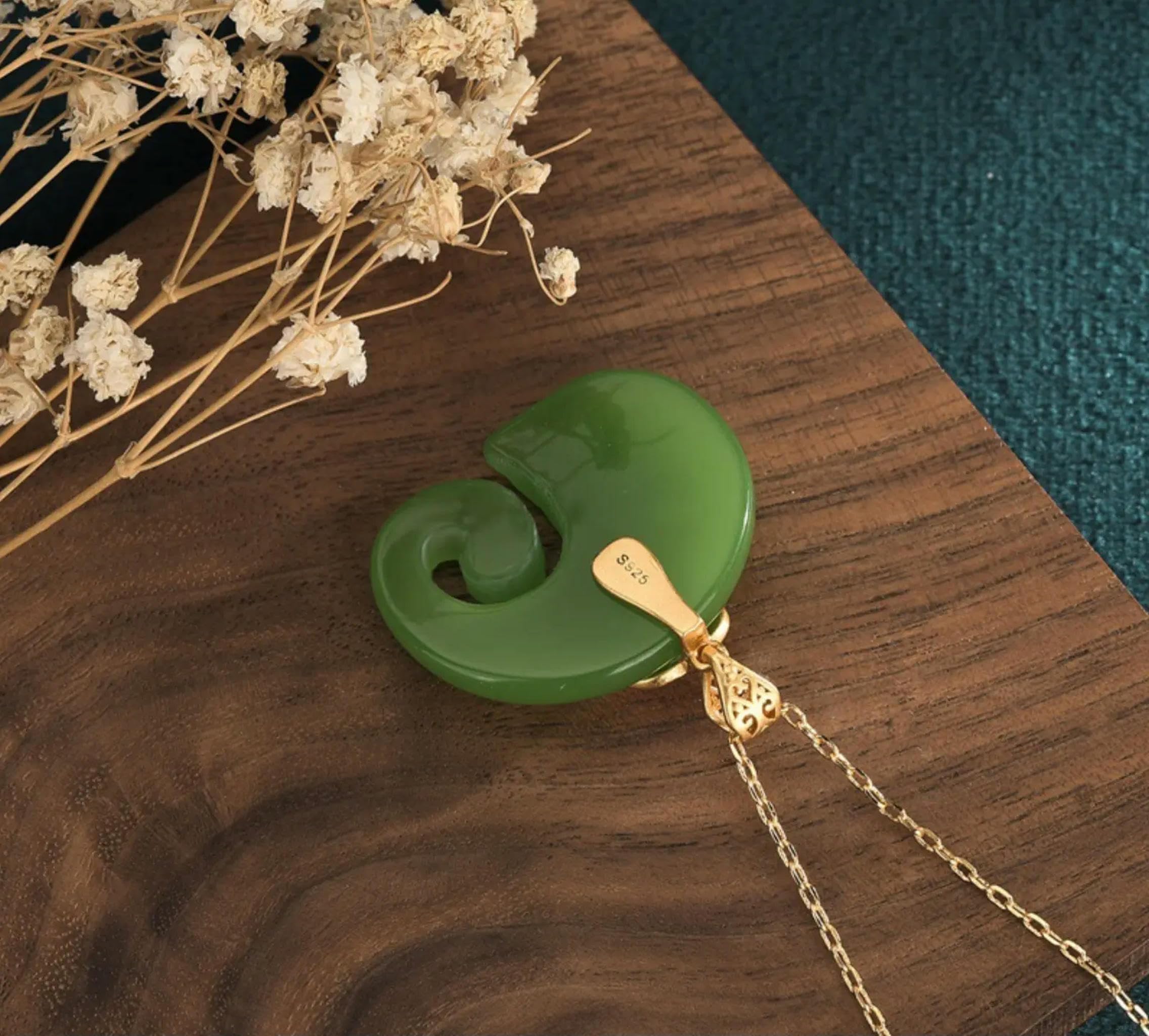 Collier Pendentif éléphant en Jade, chaîne plaquée Or 18 carats, Bijou rétro délicat